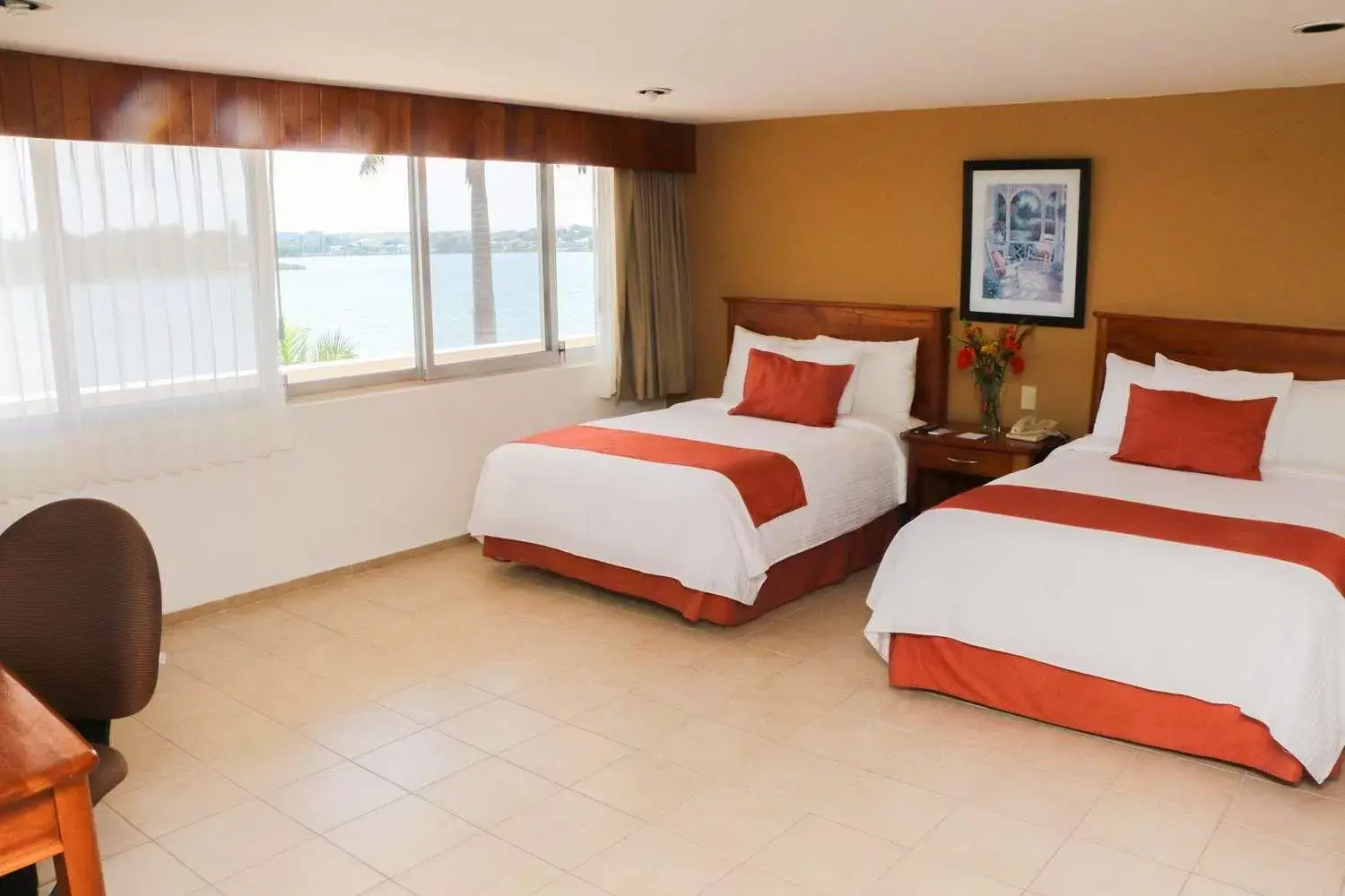 Property building, Bed in Best Western Riviera Tuxpan