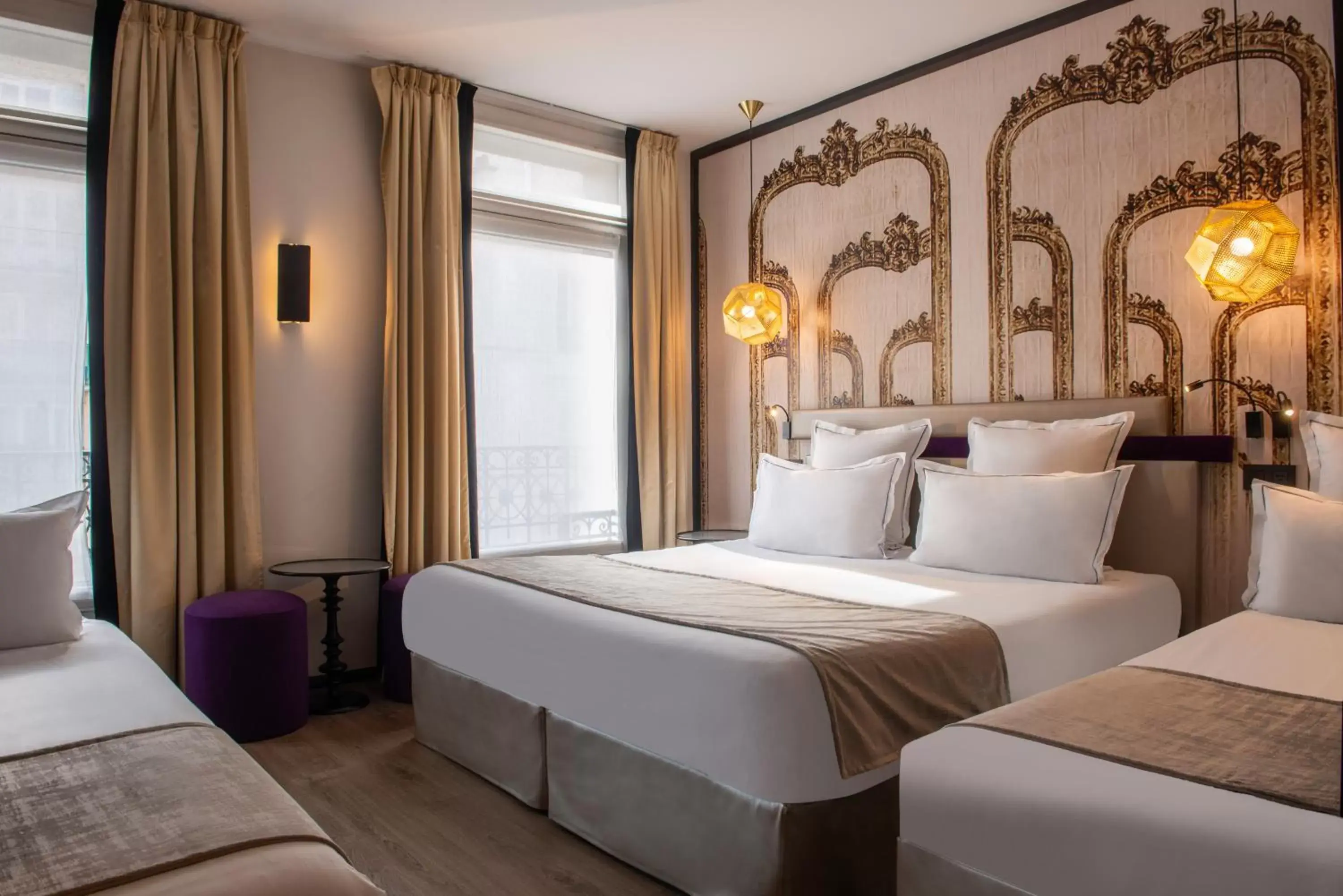 Bedroom, Bed in Hotel Yllen Eiffel