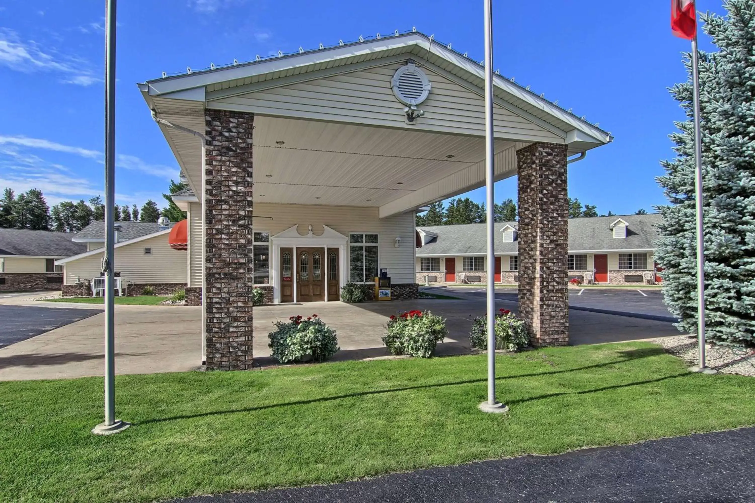 Property Building in Best Western of Harbor Springs