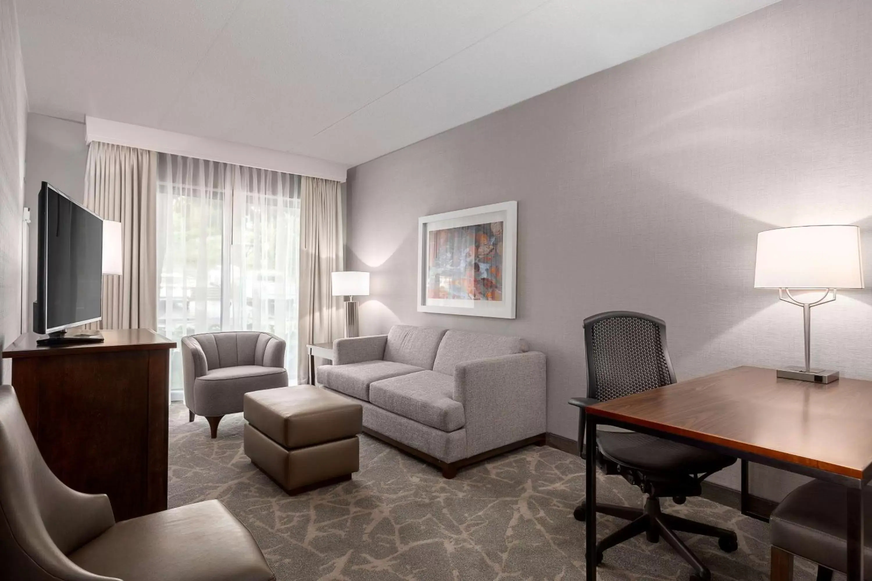 Bedroom, Seating Area in Embassy Suites by Hilton Boston Marlborough