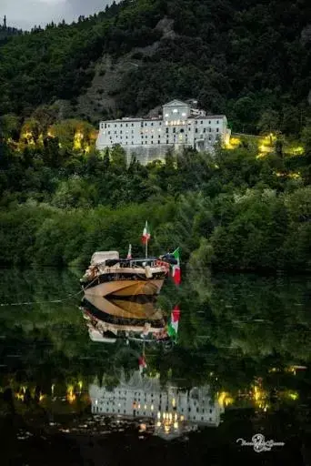 Lake view, Bird's-eye View in L'altra casa 1933