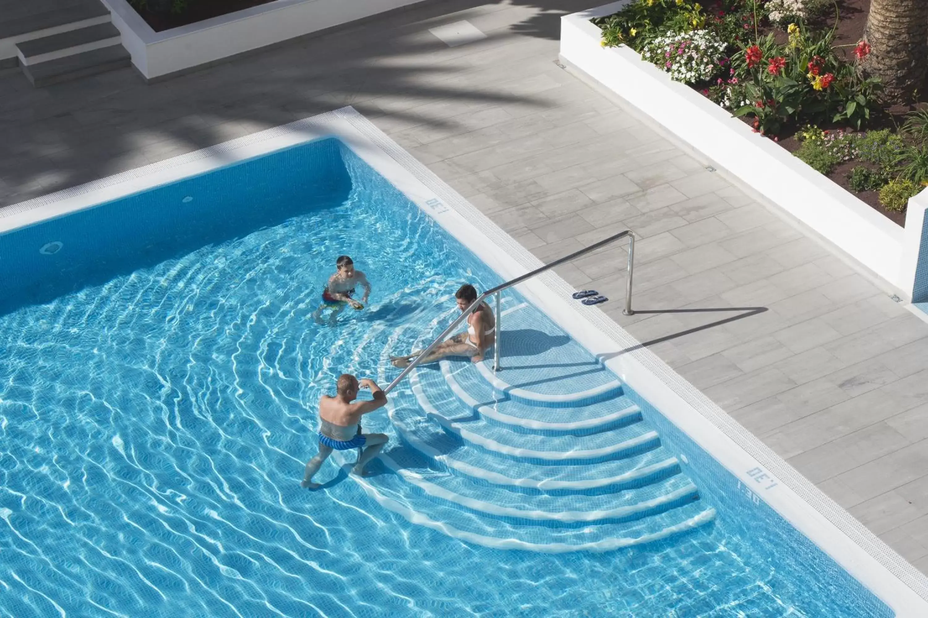 Swimming pool, Guests in RF San Borondon