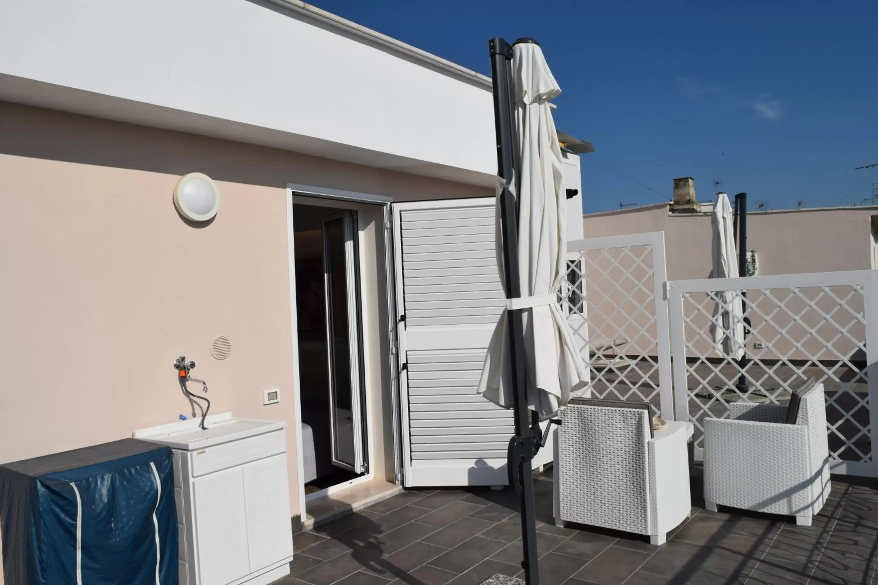 Balcony/Terrace in DomuS al Corso B&B