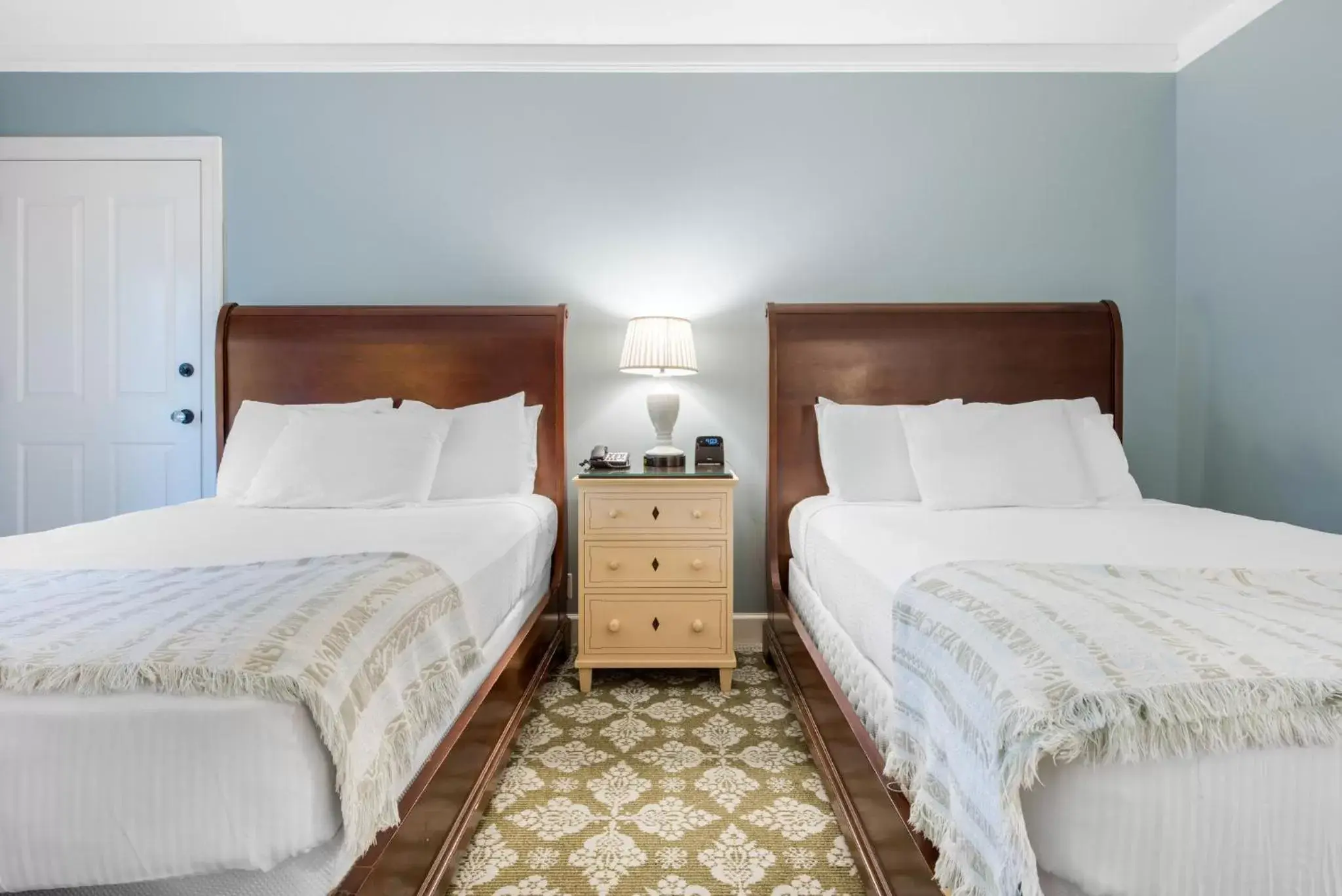 Photo of the whole room, Bed in Omni Bedford Springs Resort