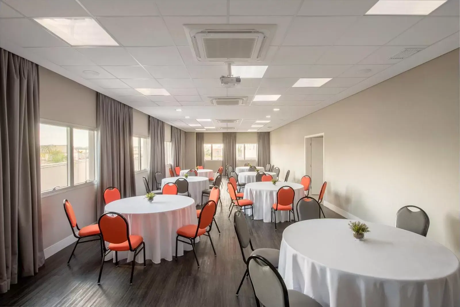 Banquet/Function facilities, Restaurant/Places to Eat in Intercity Ribeirão Preto