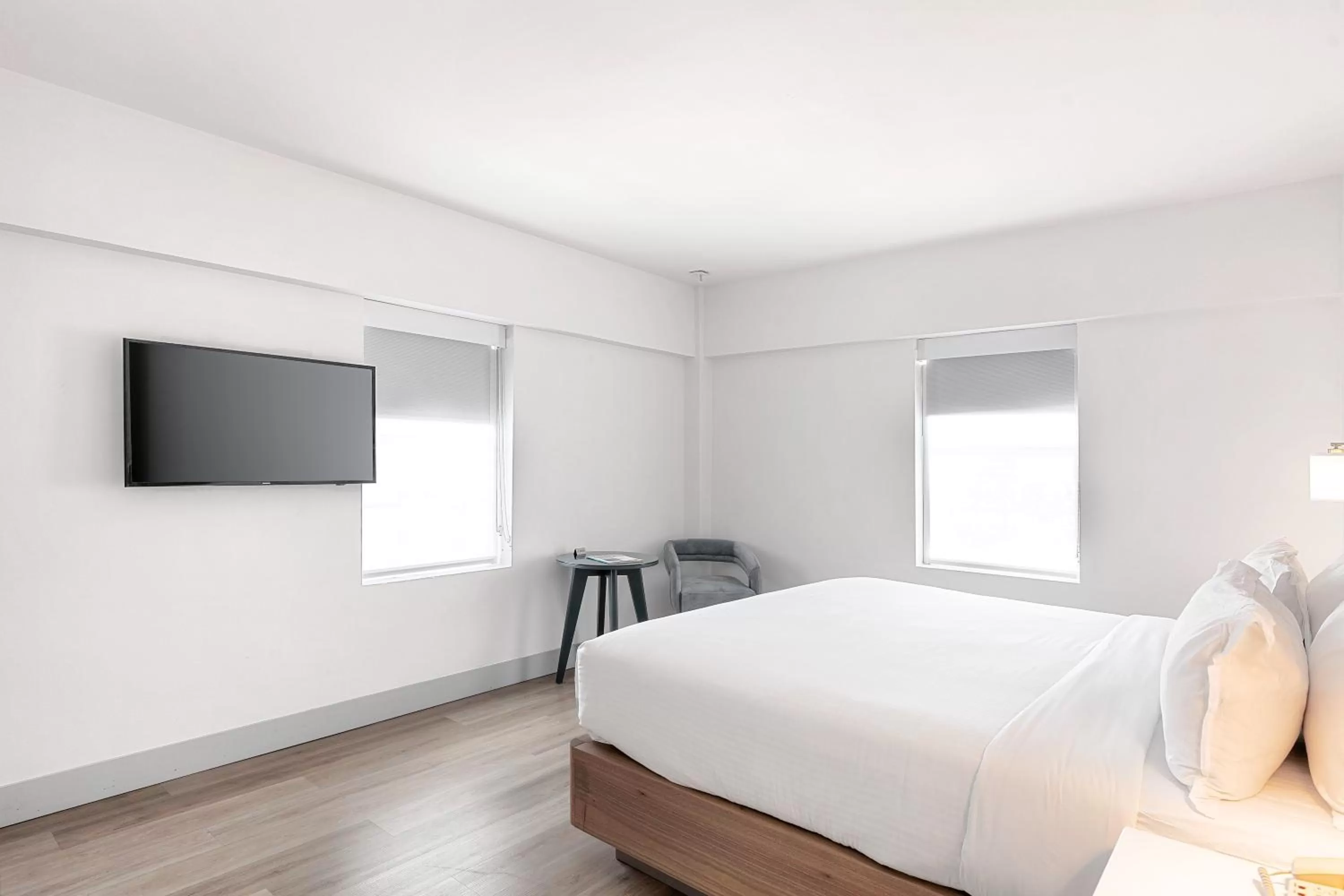 Bed in Townhouse by Luxurban