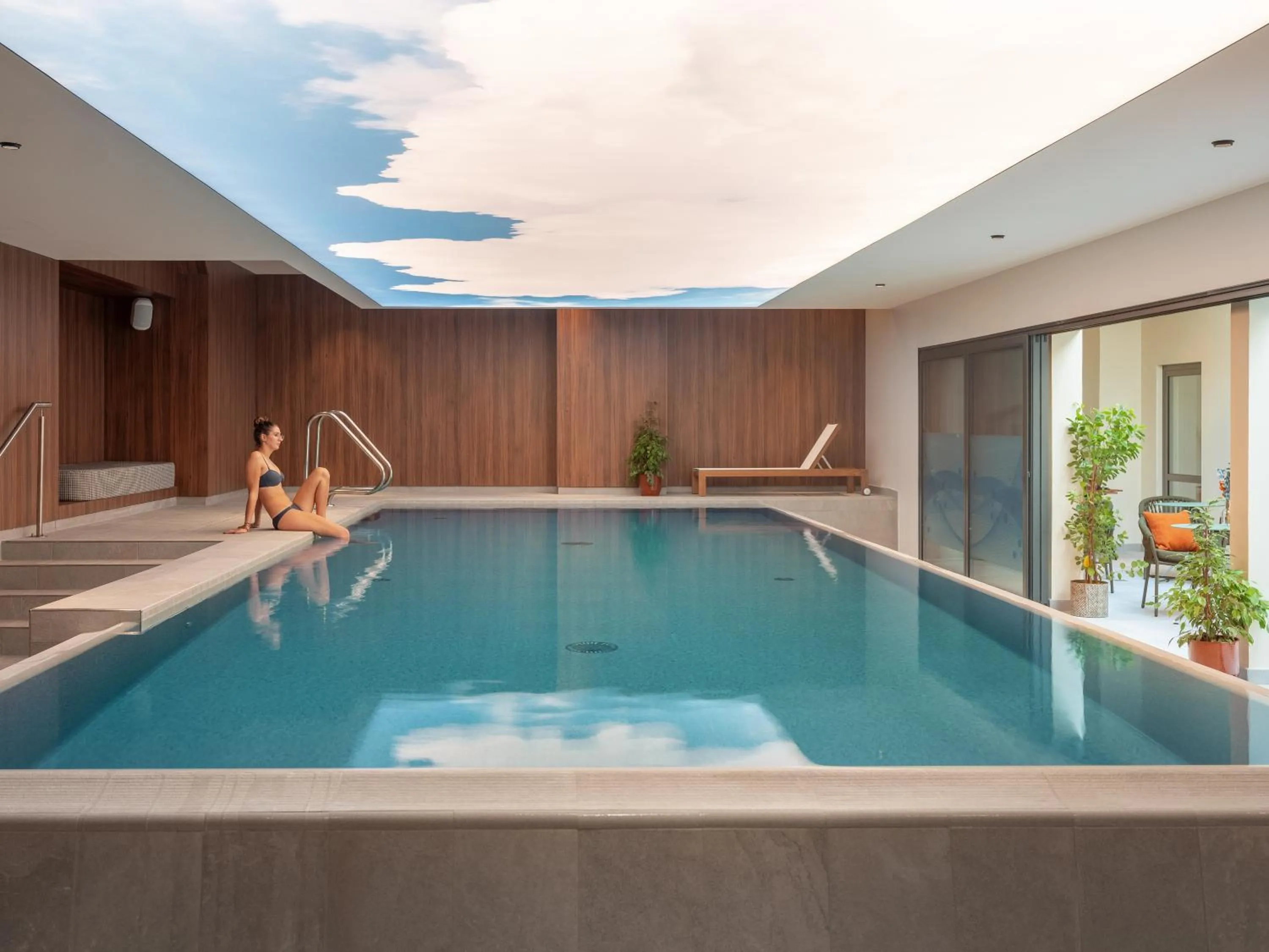 Patio in Novotel Orléans Centre Gare