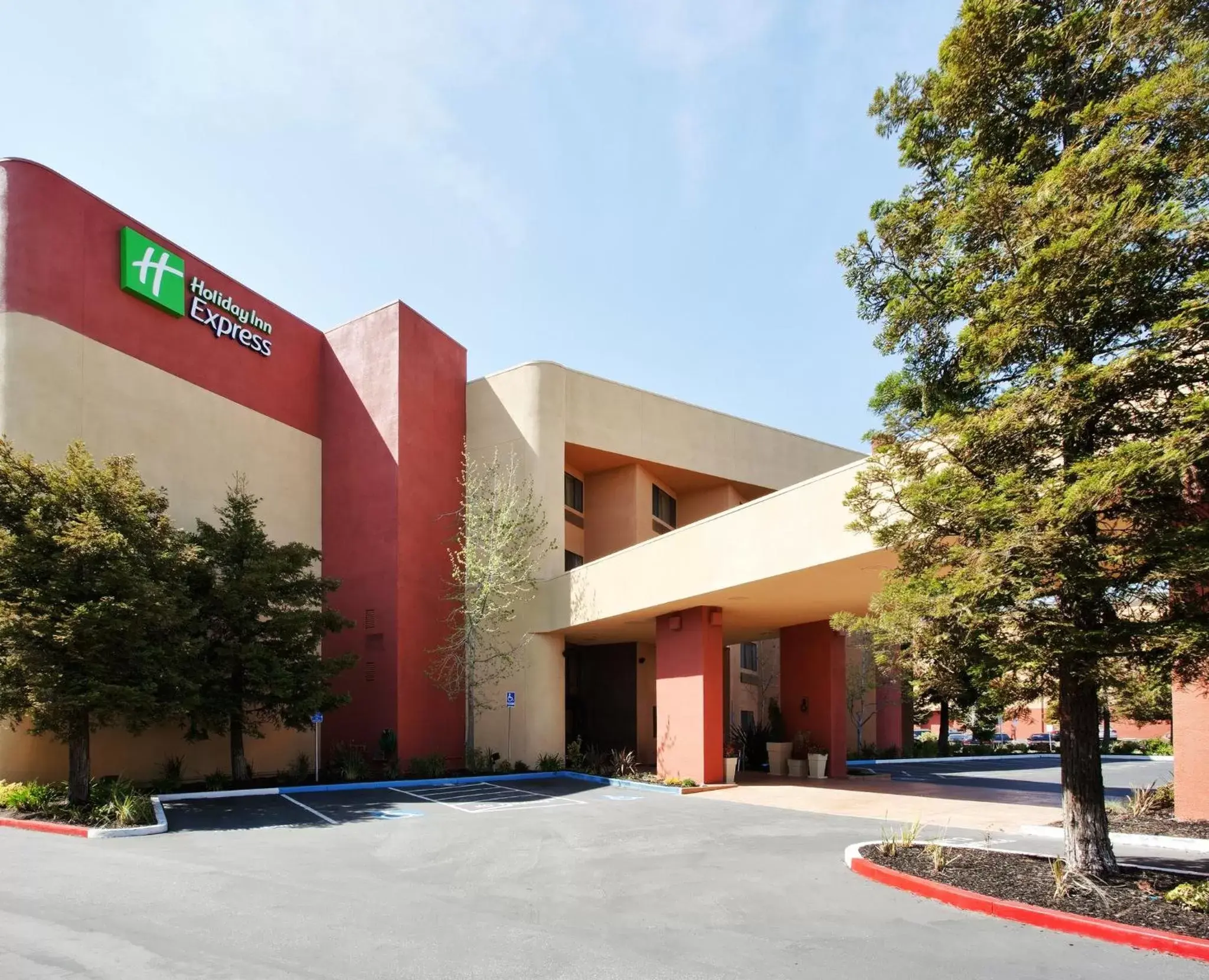 Property Building in Holiday Inn Express Hotel Union City San Jose, an IHG Hotel