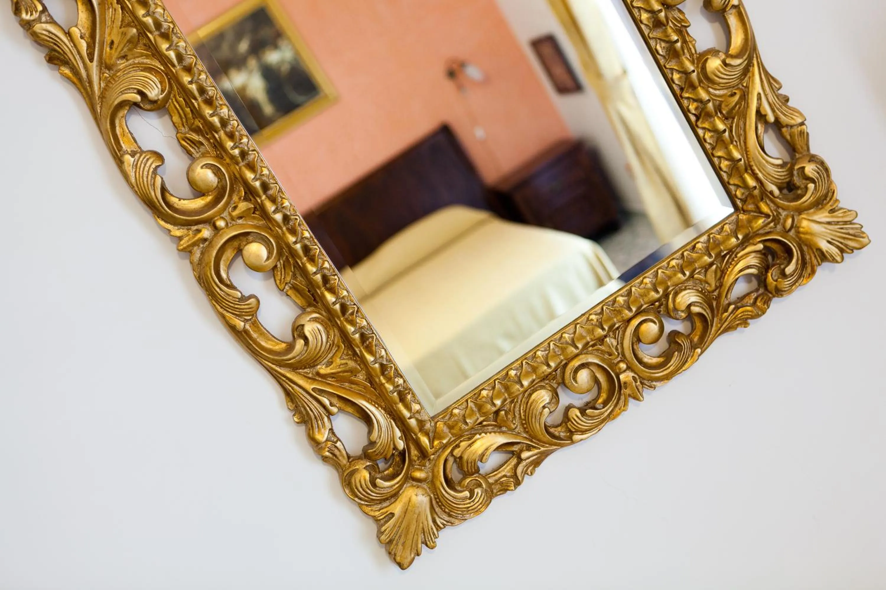 Decorative detail in Cala Dell'Arena