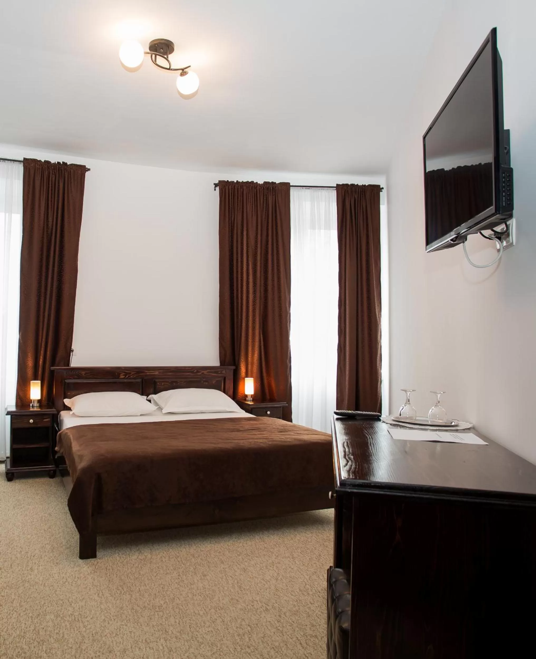 On site, Bed in Cazare Turn Sebes