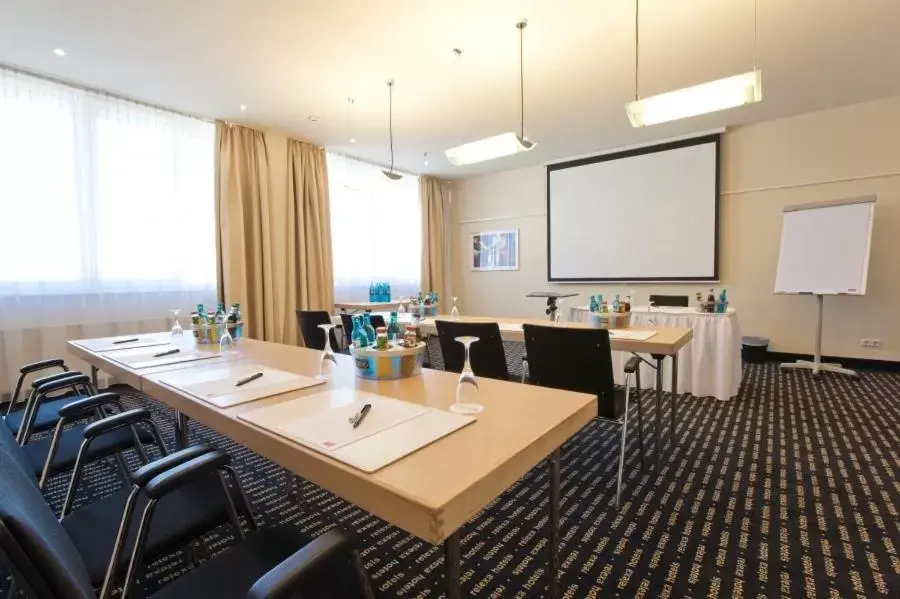 Business facilities in relexa Hotel Frankfurt am Main (Superior)