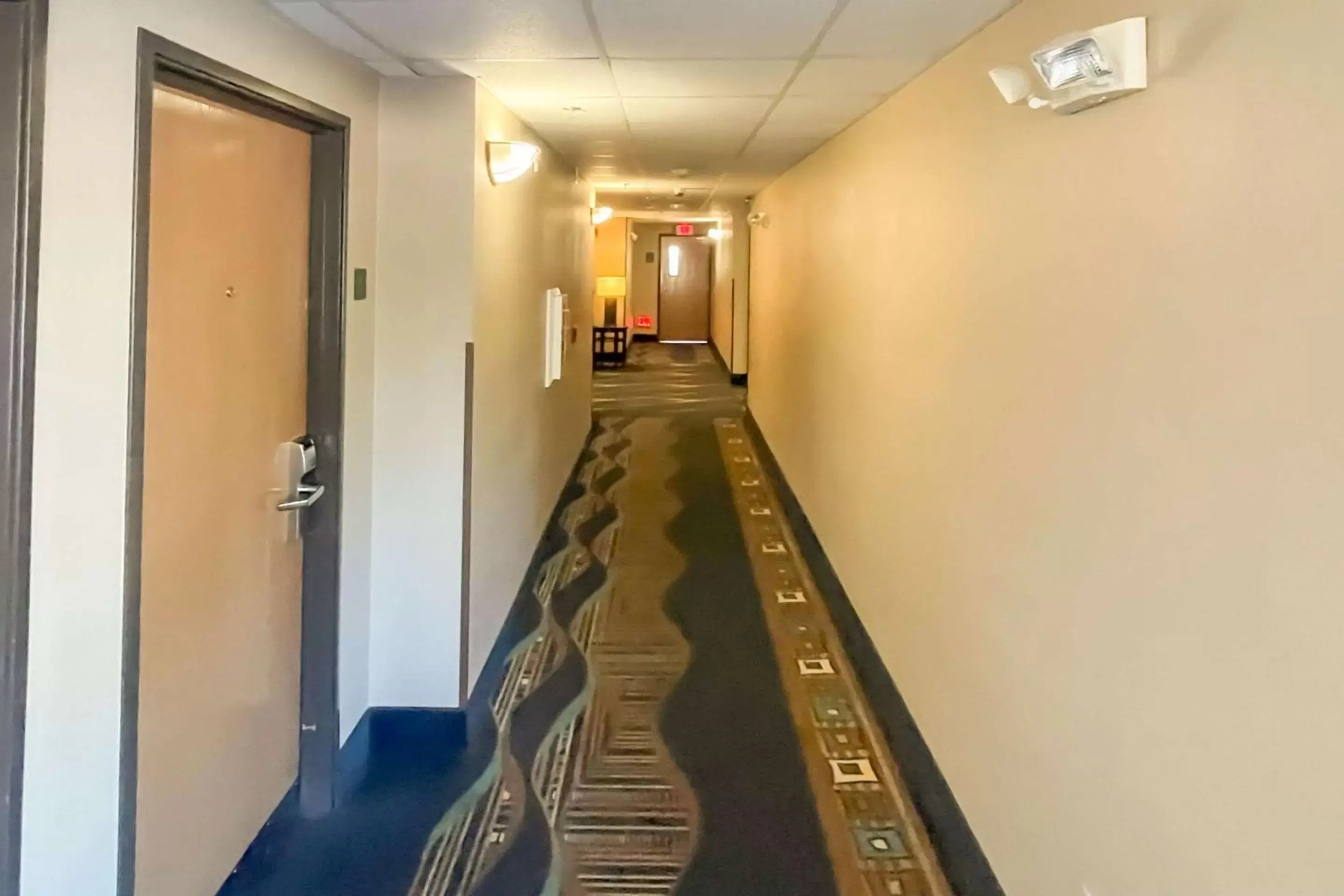 Lobby or reception in Comfort Inn & Suites Midtown