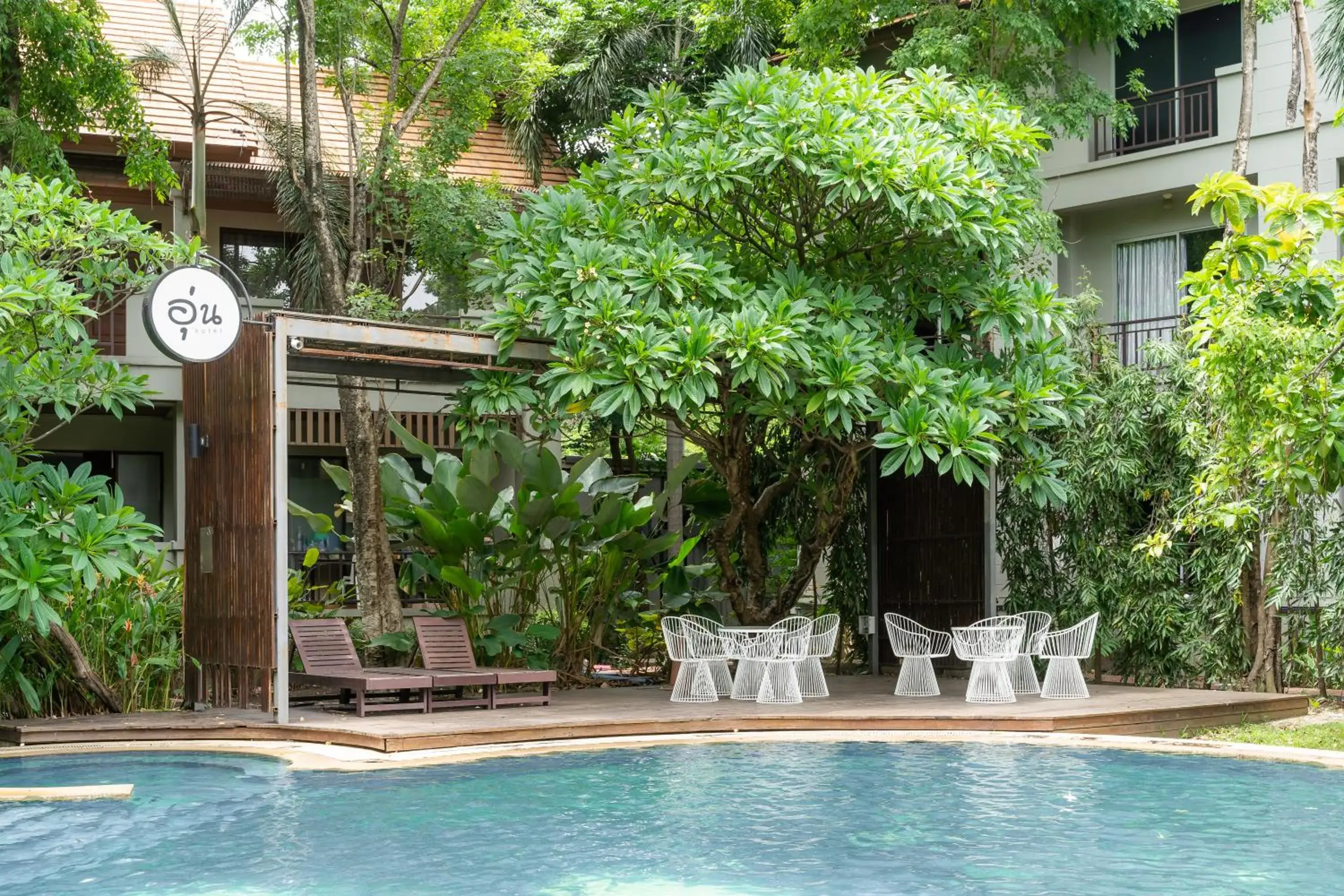Swimming Pool in Oun Hotel Bangkok
