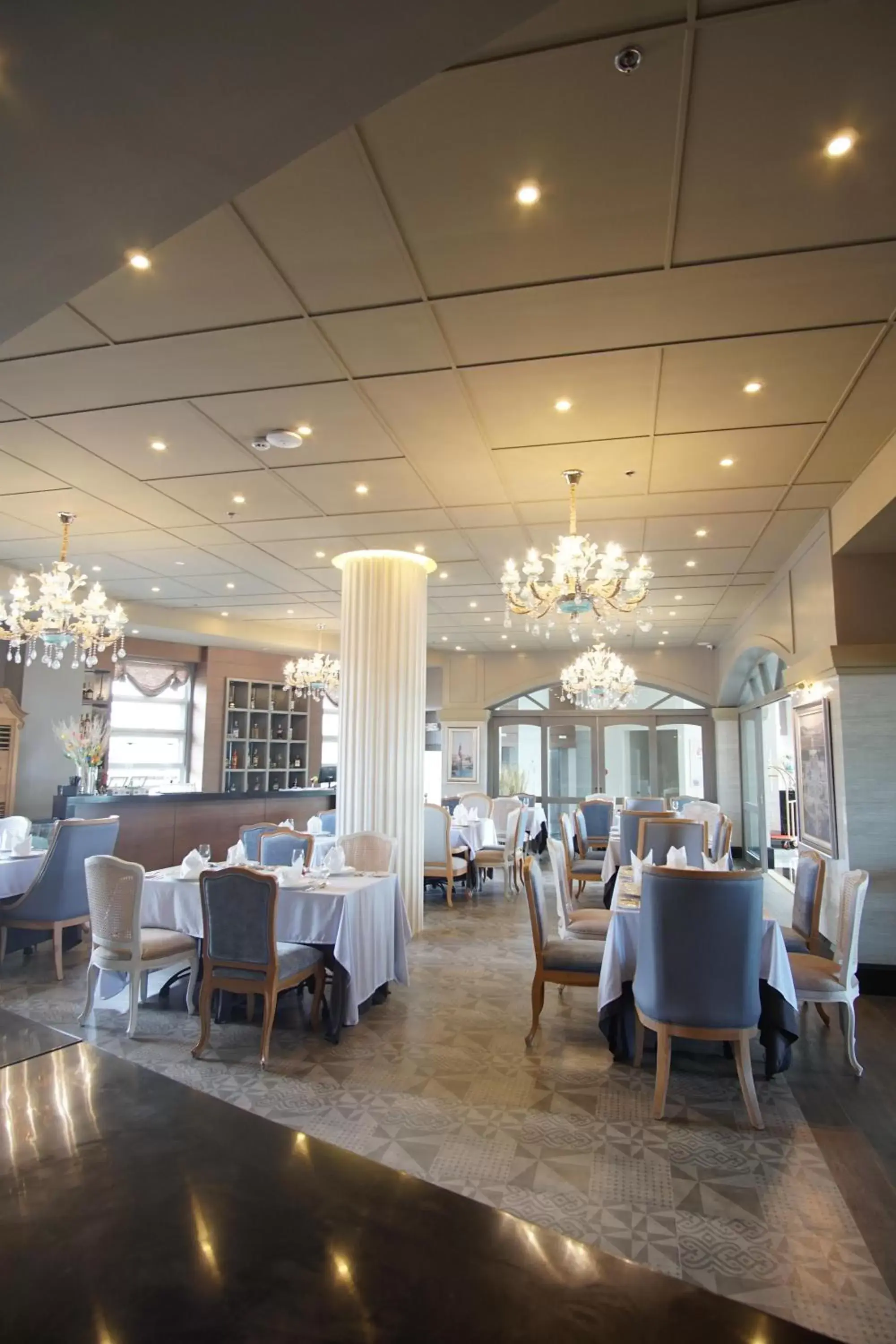 Restaurant/places to eat in Hotel Carlito Tagaytay Restaurant/places to eat in Hotel Carlito Tagaytay