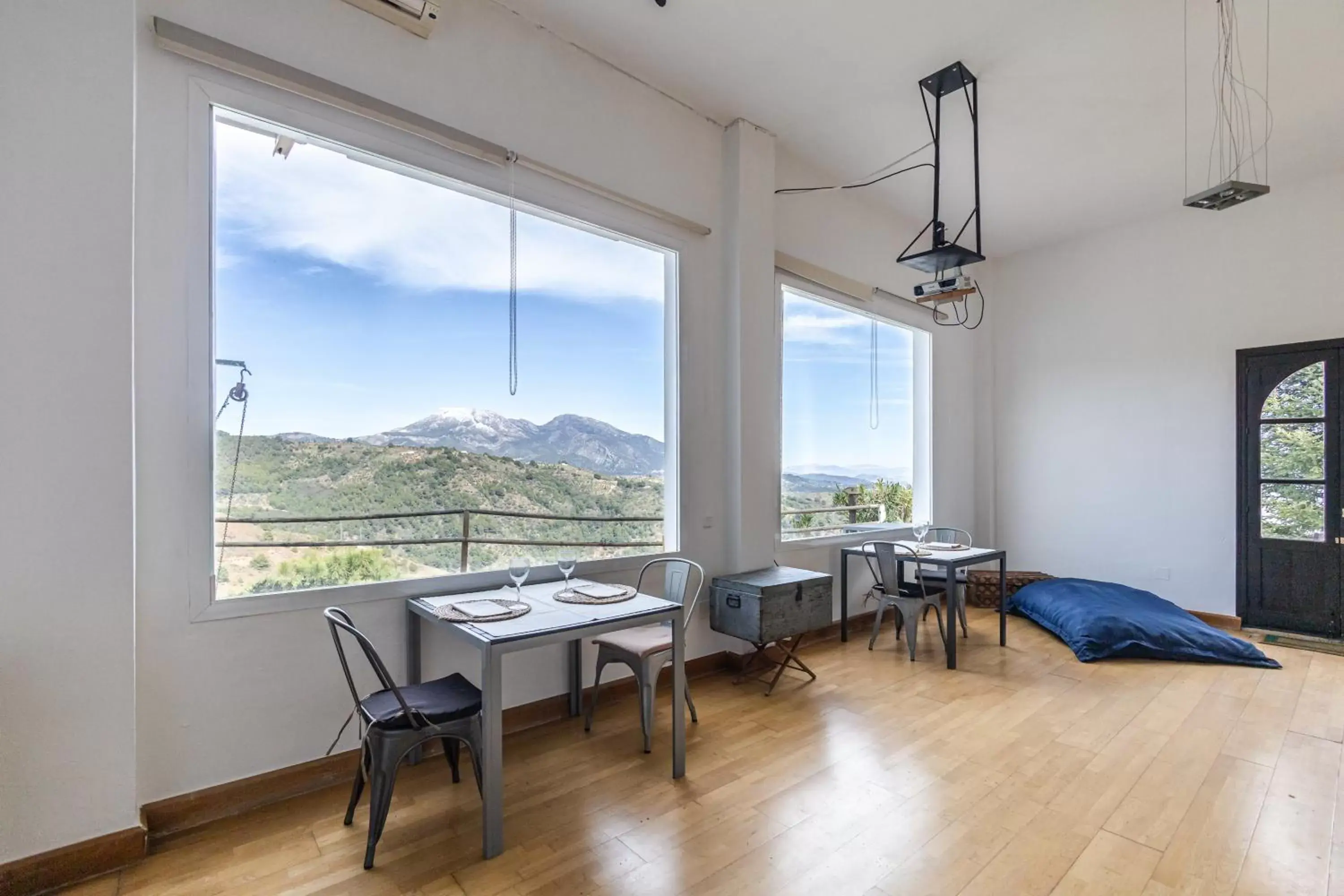 Meeting/conference room in Cerro de Hijar