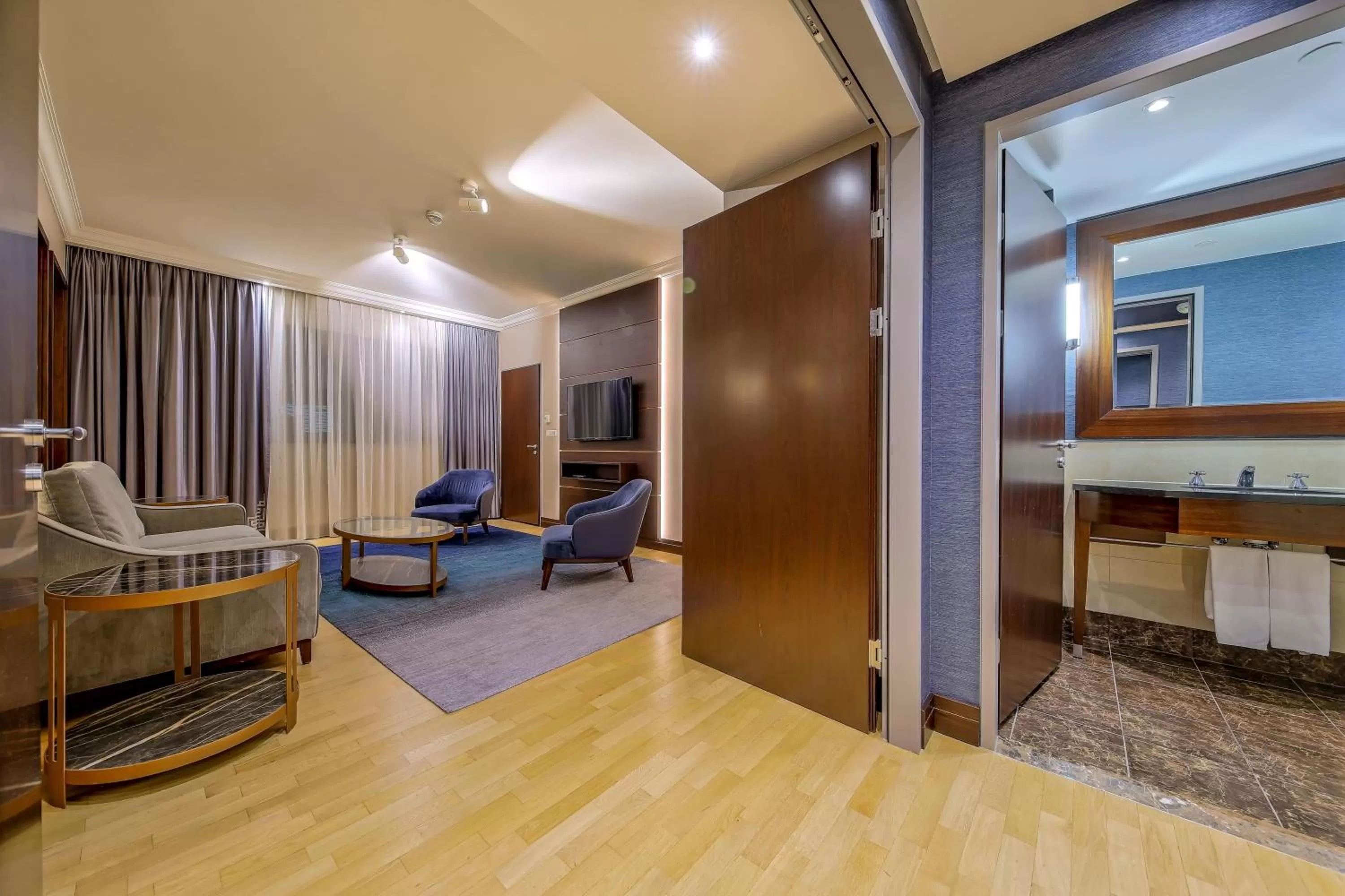 Bedroom, Bed in InterContinental Warszawa by IHG