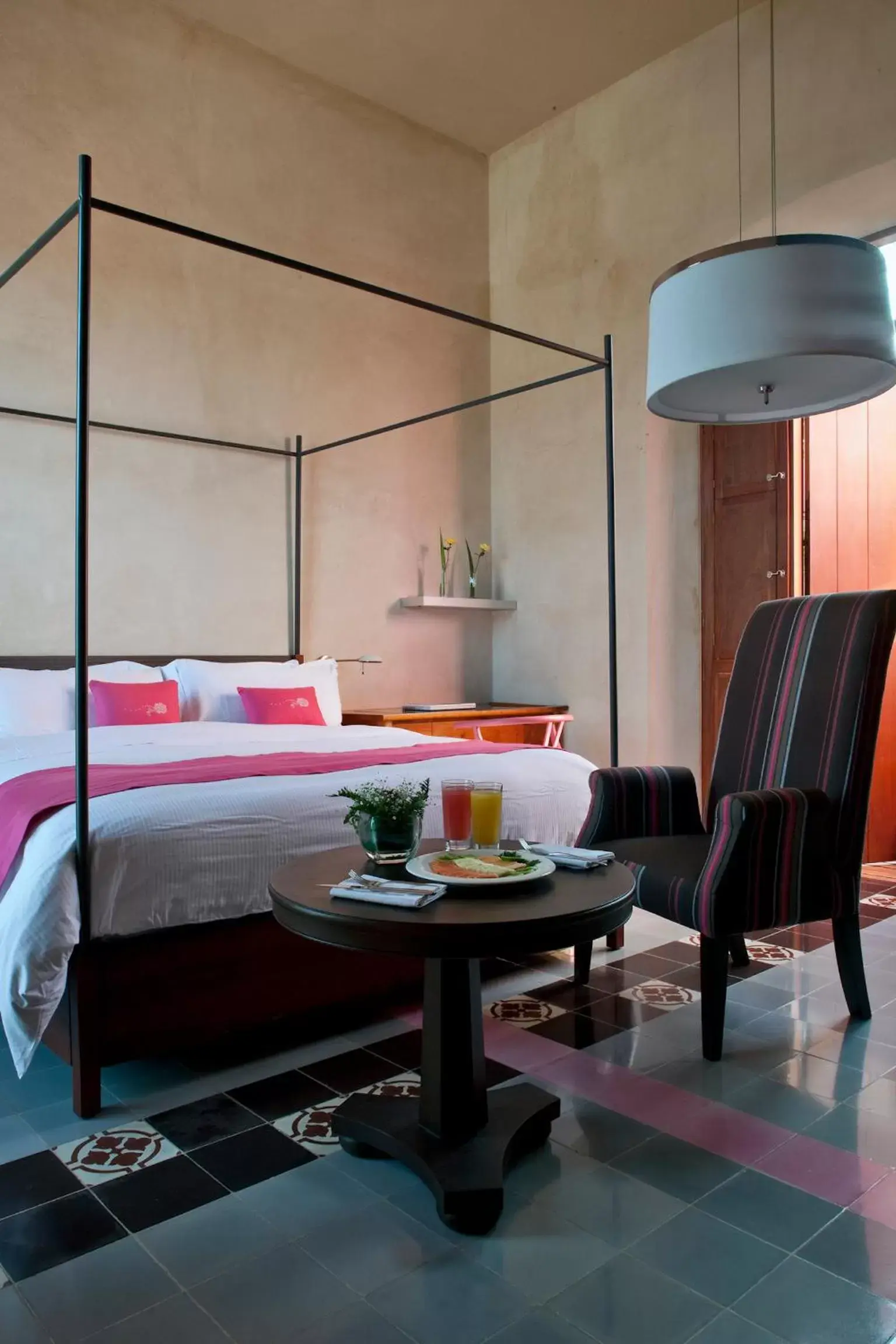 Photo of the whole room, Bed in Rosas & Xocolate Boutique Hotel and Spa Merida, a Member of Design Hotels Photo of the whole room, Bed in Rosas & Xocolate Boutique Hotel and Spa Merida, a Member of Design Hotels