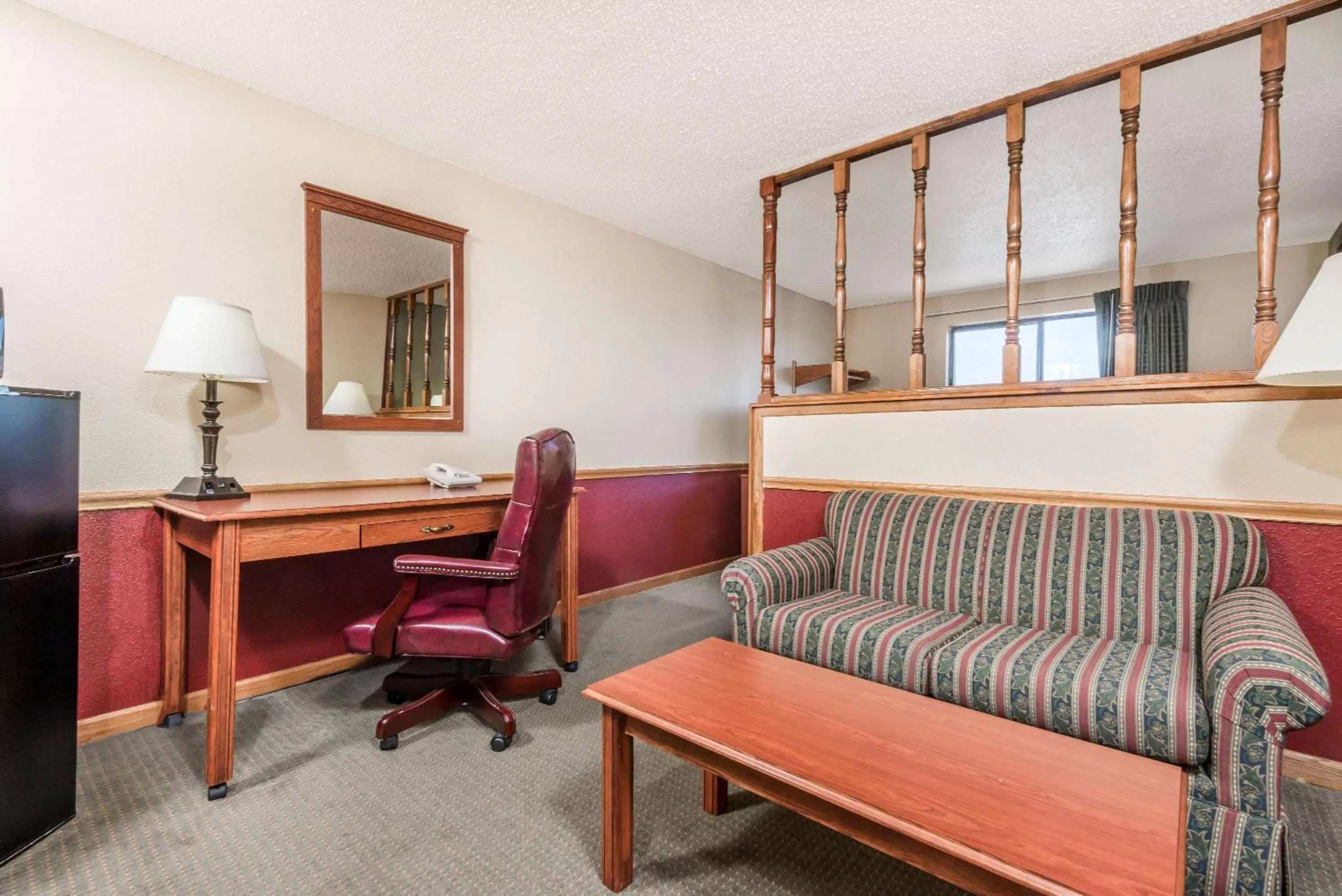 Photo of the whole room in Super 8 by Wyndham Maysville KY