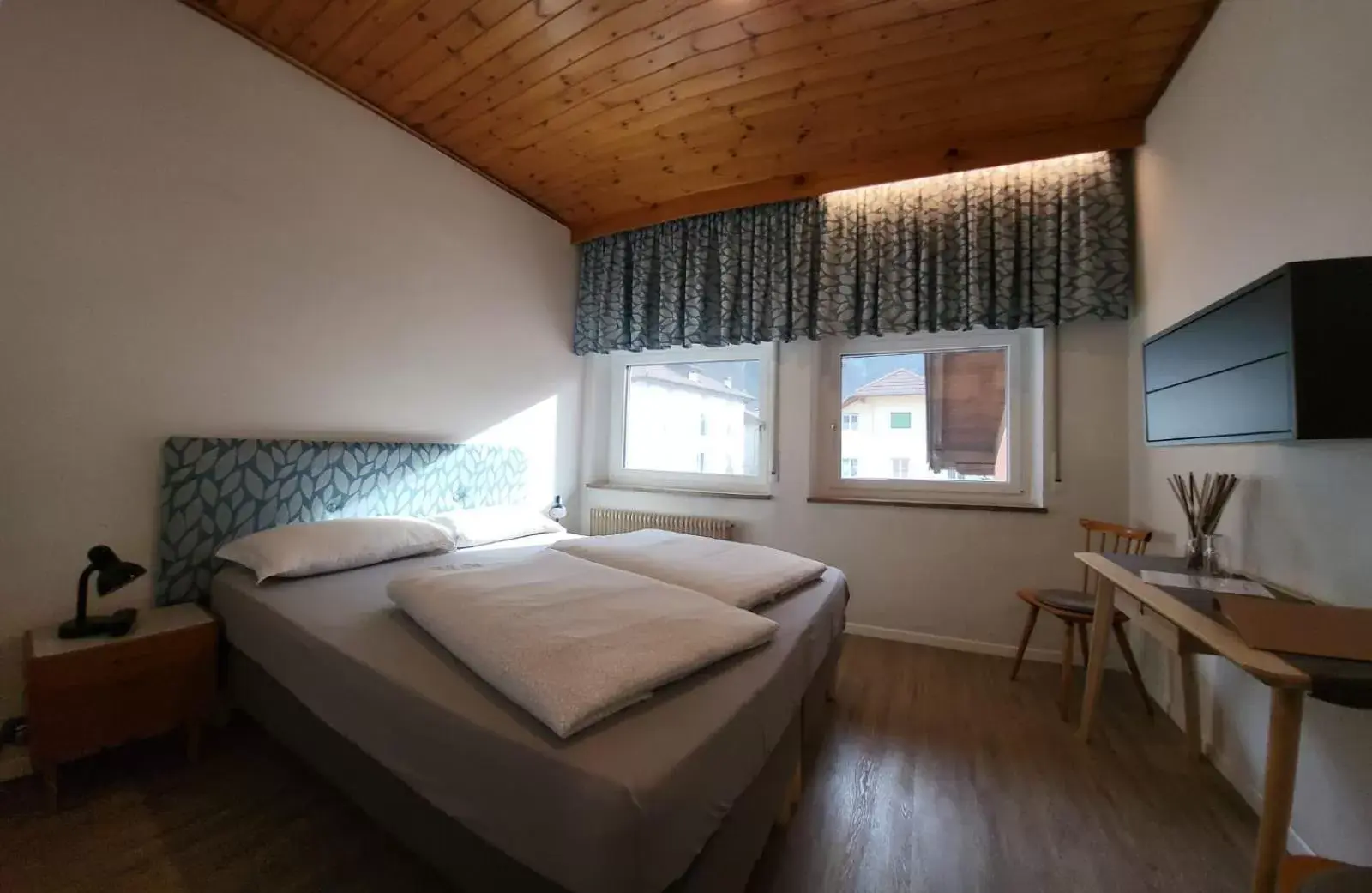 Bedroom, Bed in Albergo Gasthof Salurn