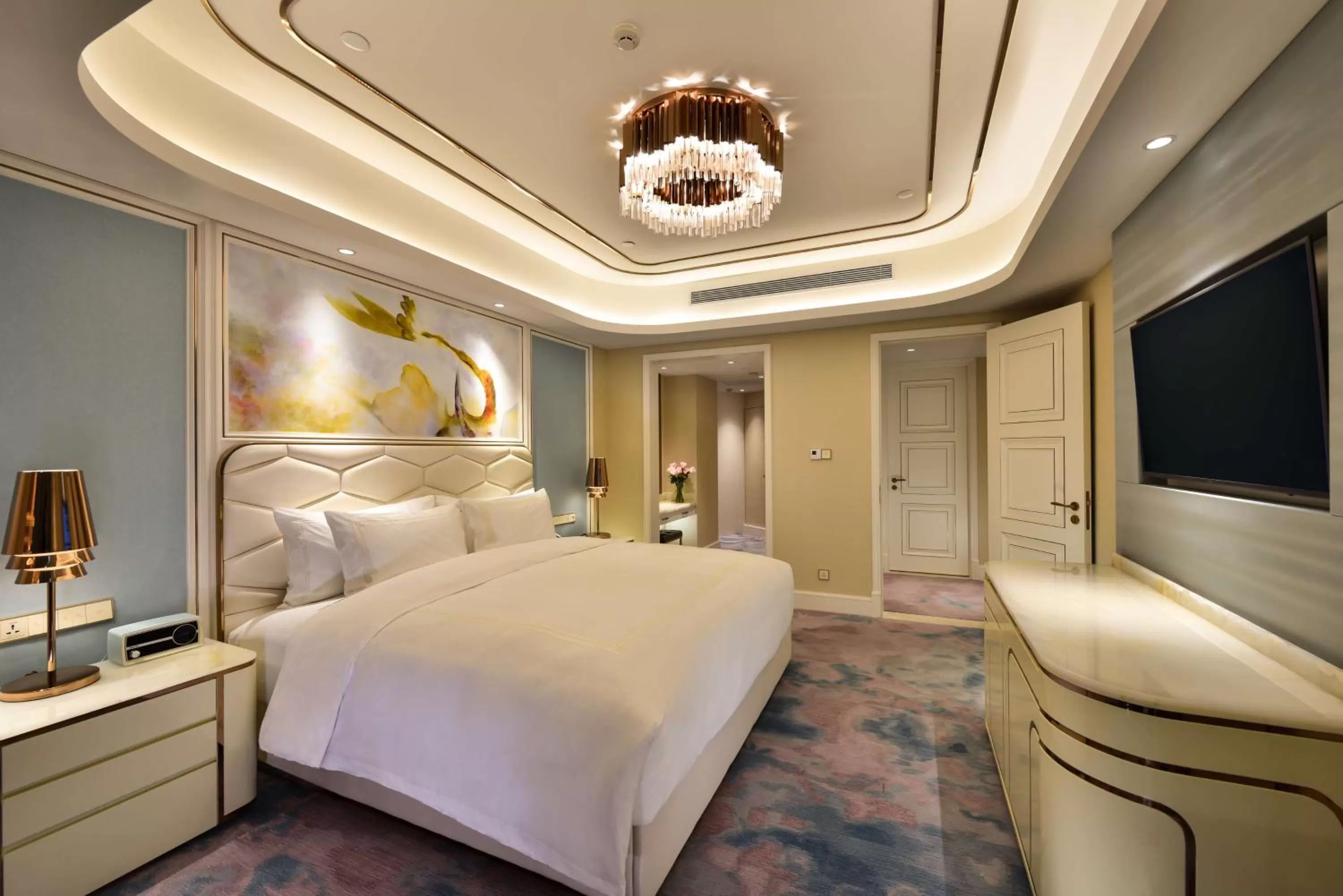 Photo of the whole room, Bed in Radisson Collection Hotel, Xing Guo Shanghai