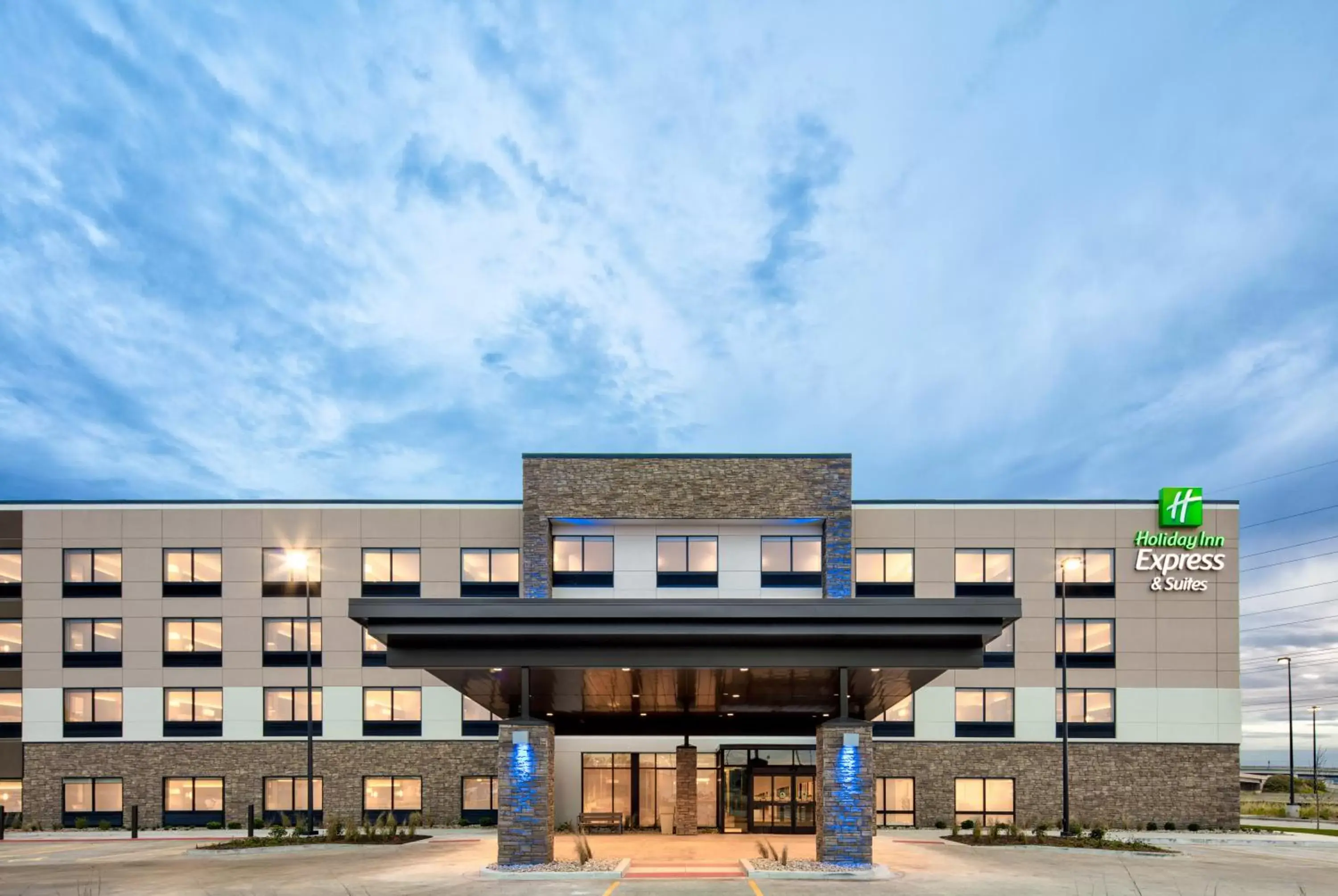 Property Building in Holiday Inn Express East Peoria - Riverfront, an IHG Hotel