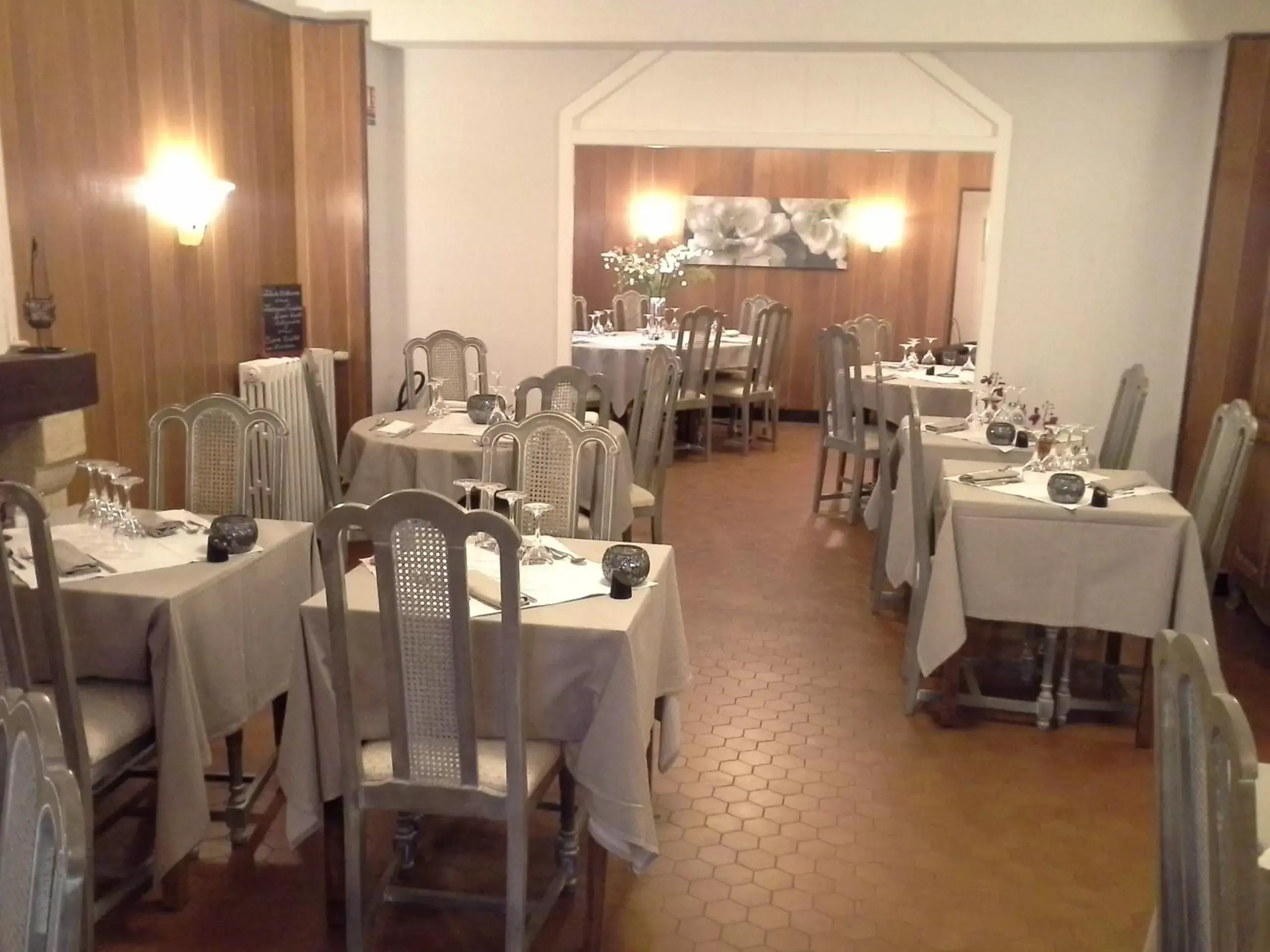 Restaurant/Places to Eat in Logis Hotel Restaurant la Corniche des Cevennes