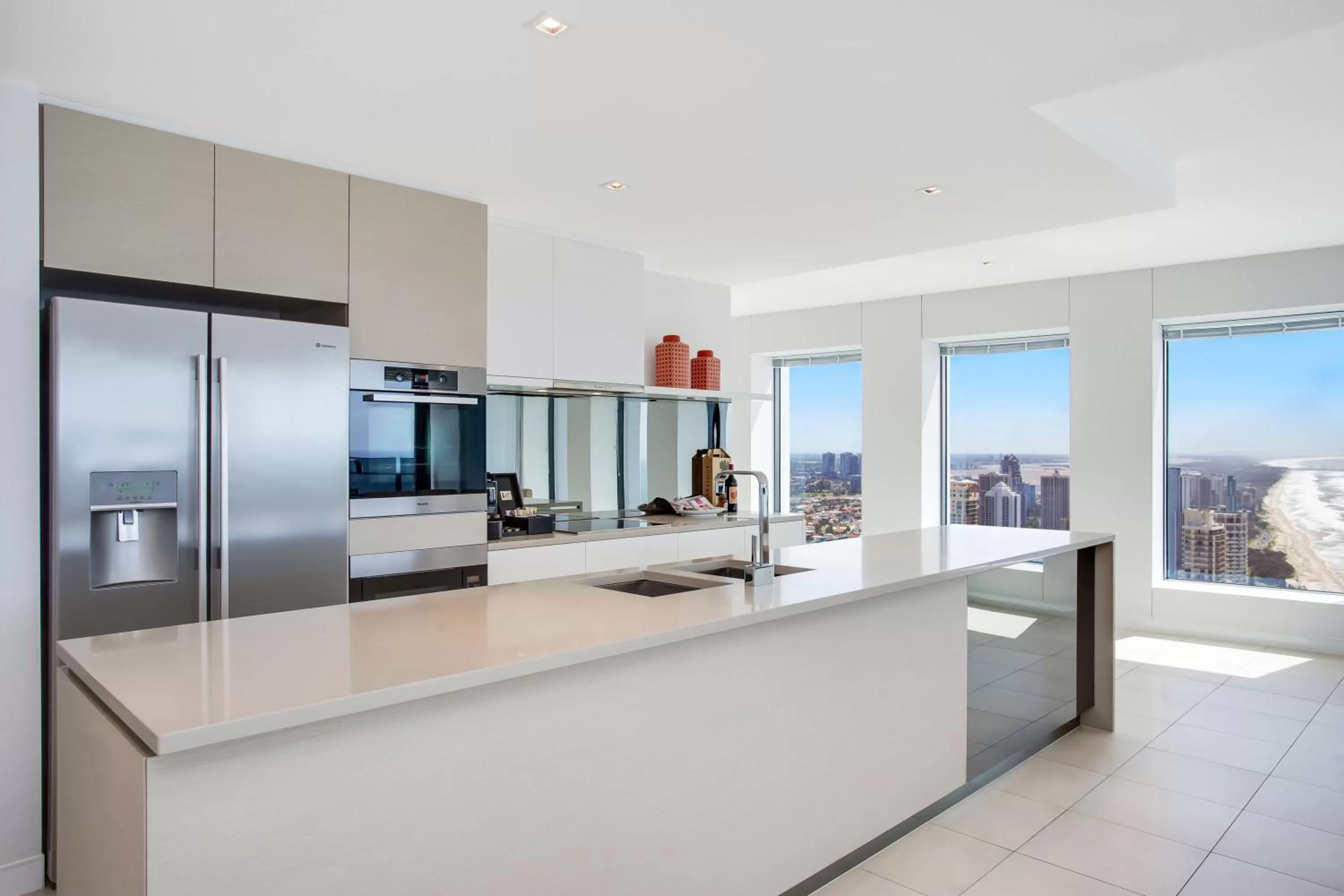Kitchen or kitchenette in Peppers Soul Surfers Paradise
