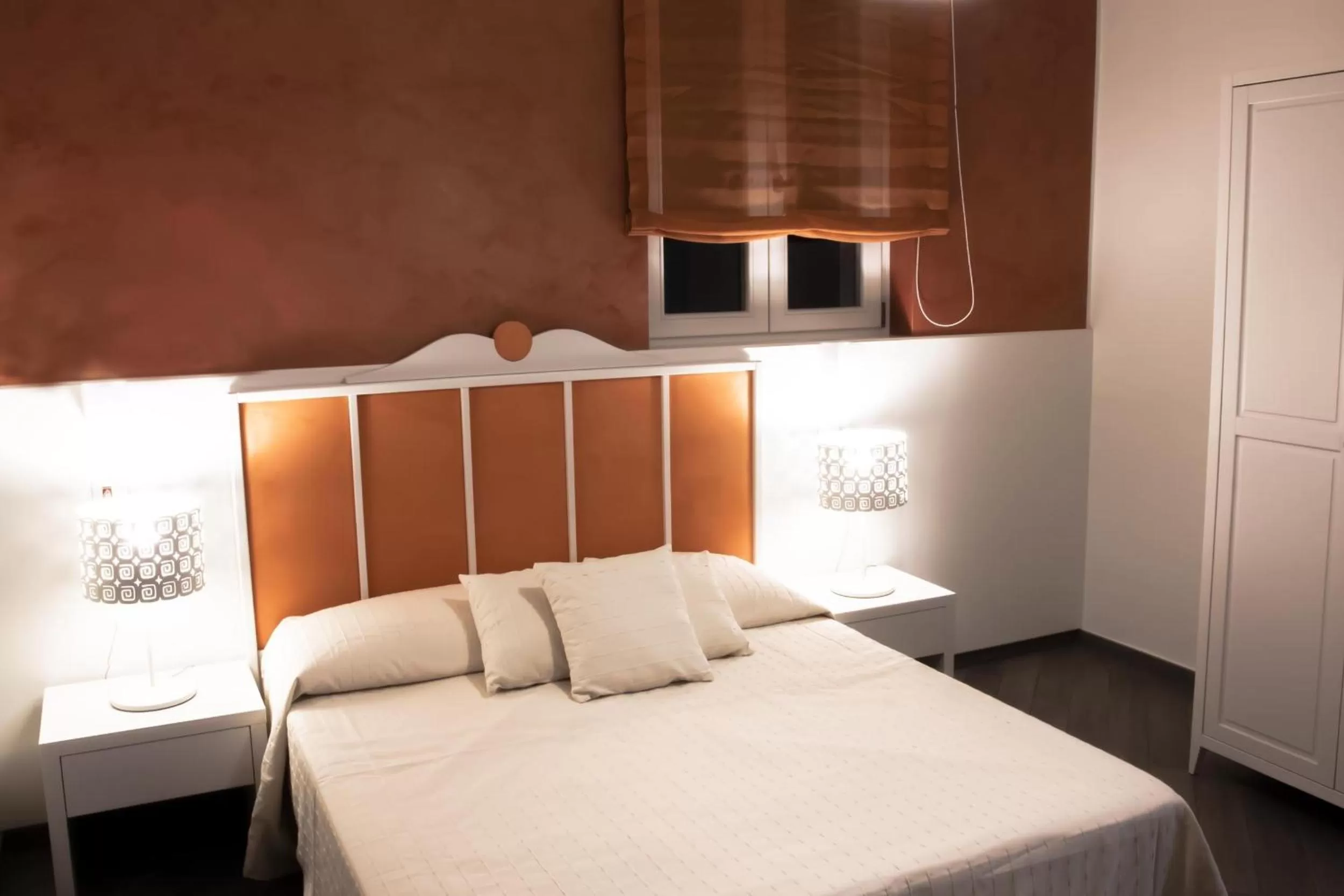 TV and multimedia, Bed in B&B Ghalà