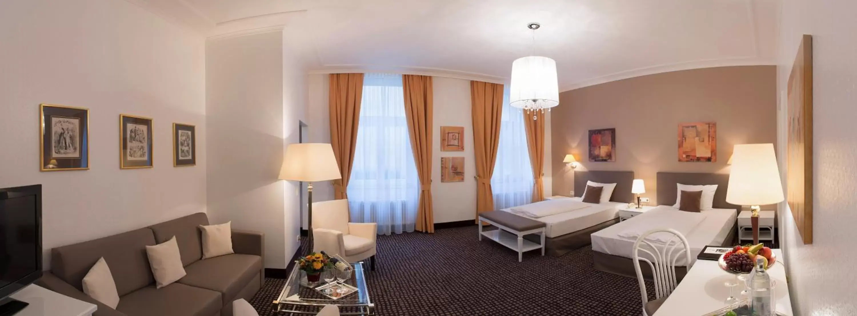 Family Room (2 Adults + 2 Children) in Hotel am Sophienpark