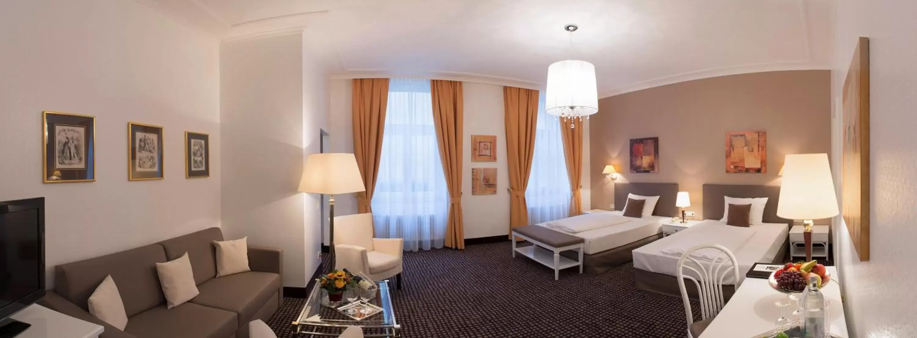 Family Room (2 Adults + 2 Children) in Hotel am Sophienpark Family Room (2 Adults + 2 Children) in Hotel am Sophienpark