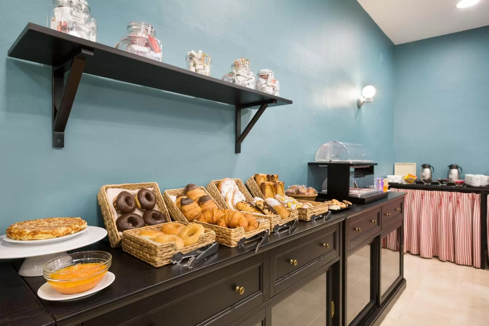 Breakfast in Hotel Condal