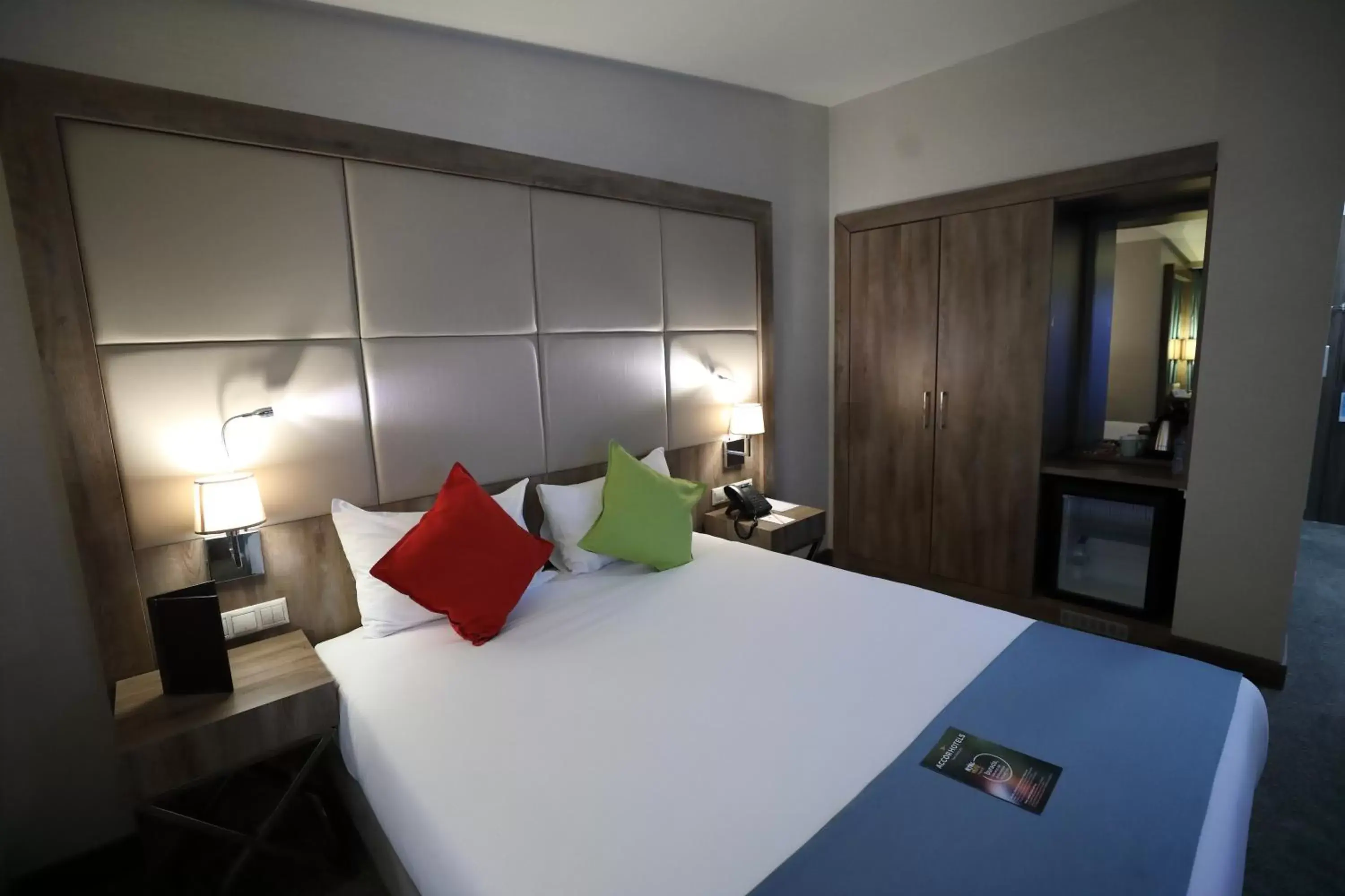 Bed in ibis Styles Istanbul Bomonti