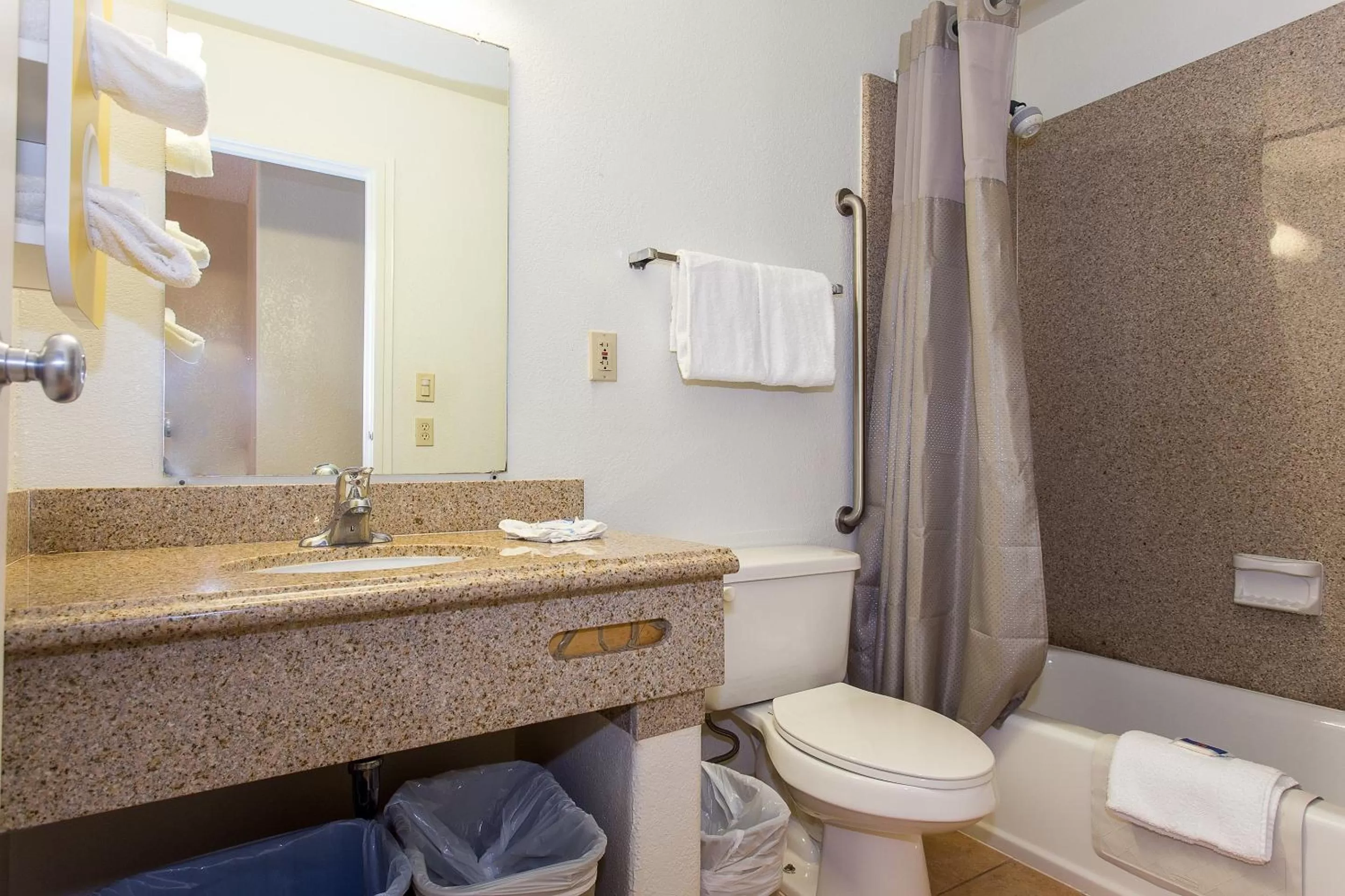 King Room with Two King Beds - Non-Smoking in Motel 6 San Francisco Downtown