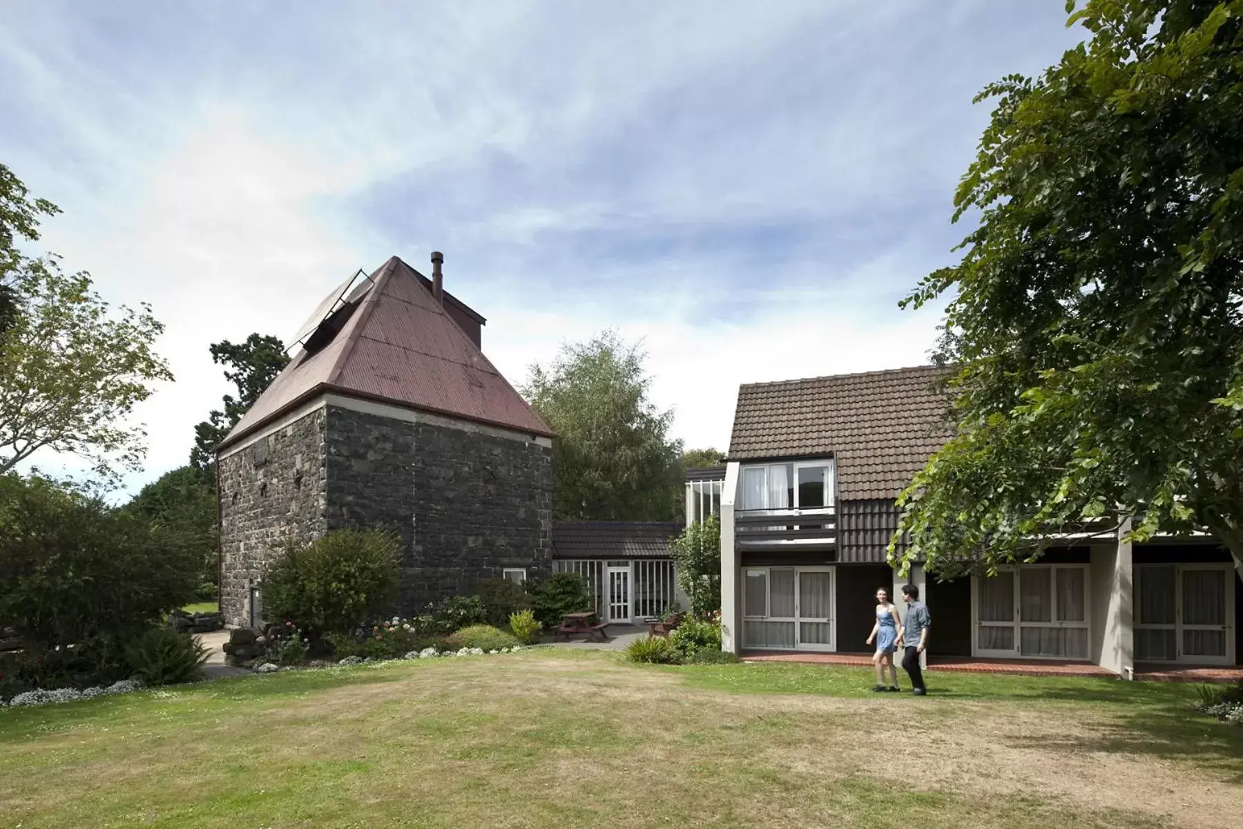 Garden, Property Building in Dunedin Leisure Lodge - Distinction