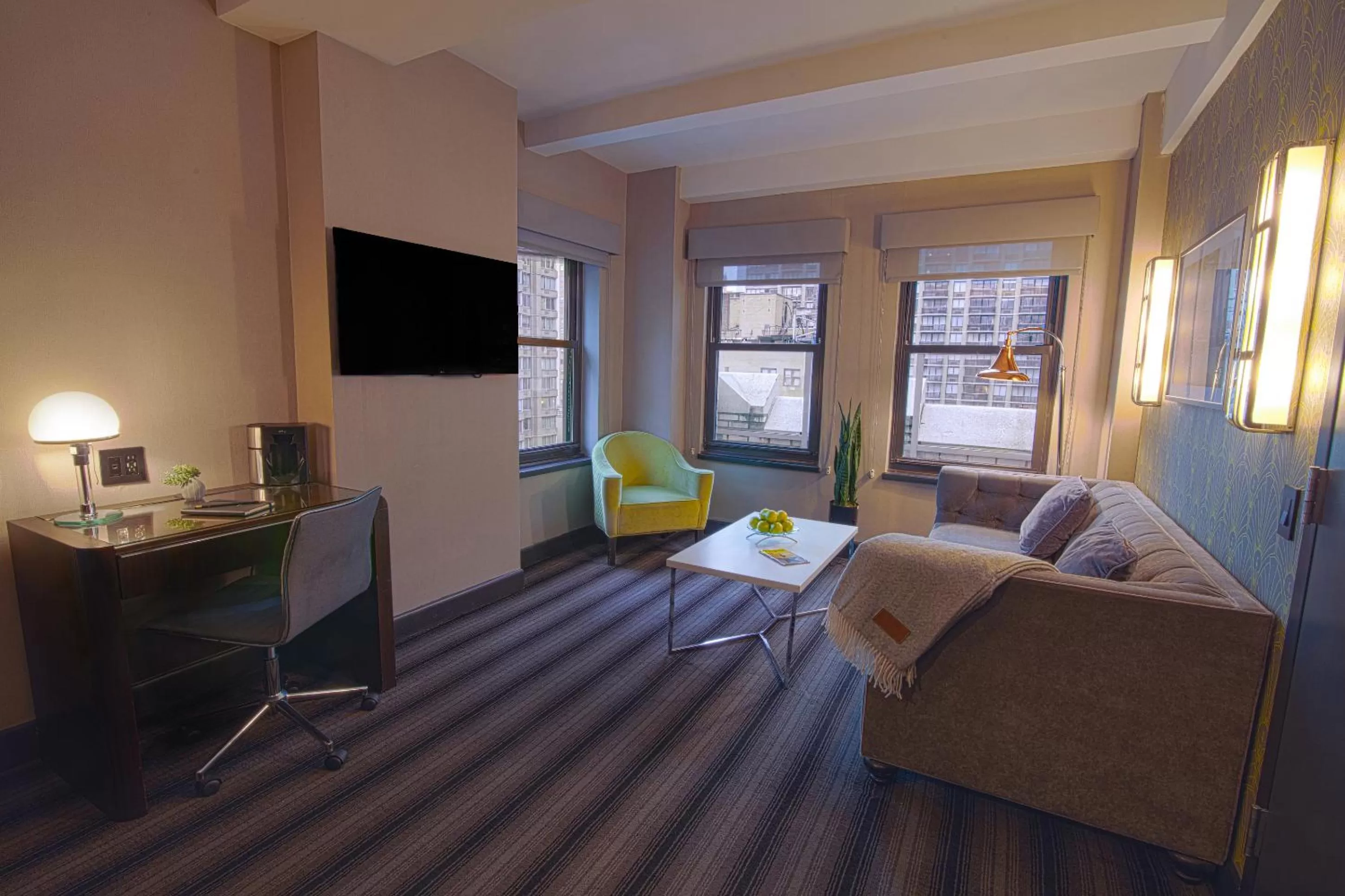 Living room in Hotel Edison Times Square
