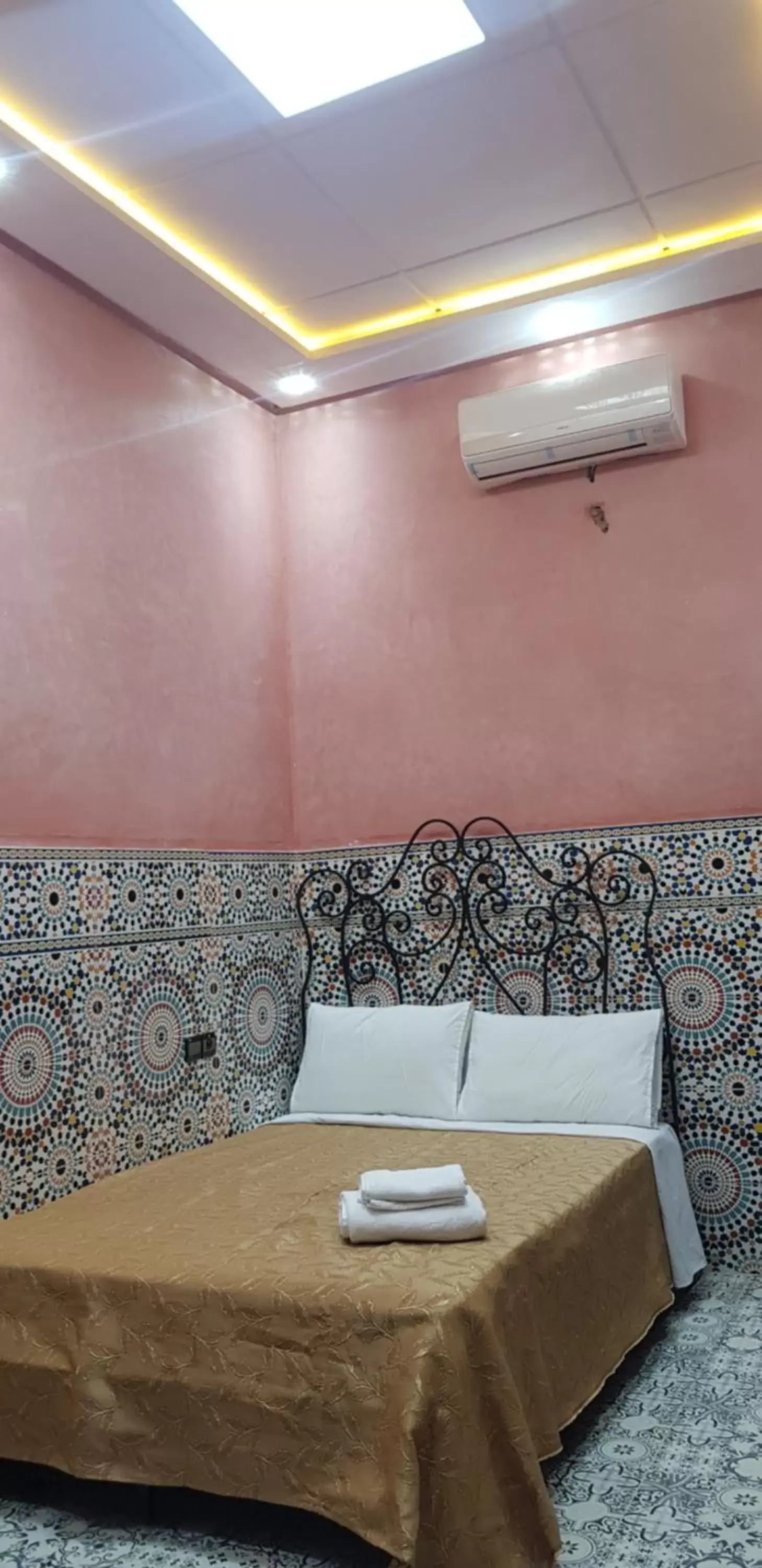 Double Room in Hotel Wissam Double Room in Hotel Wissam