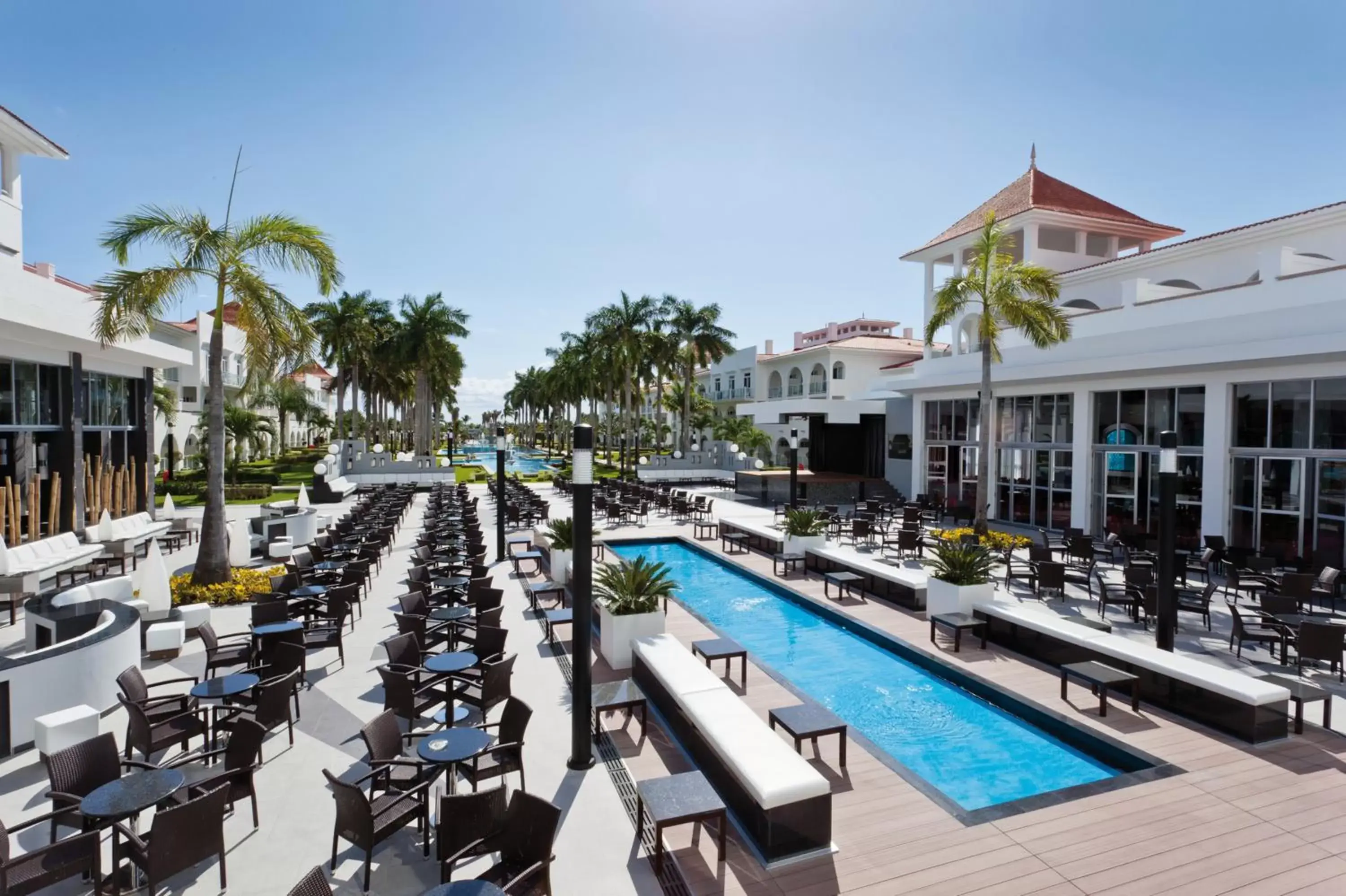 Area and facilities, Swimming Pool in Riu Palace Mexico - All Inclusive