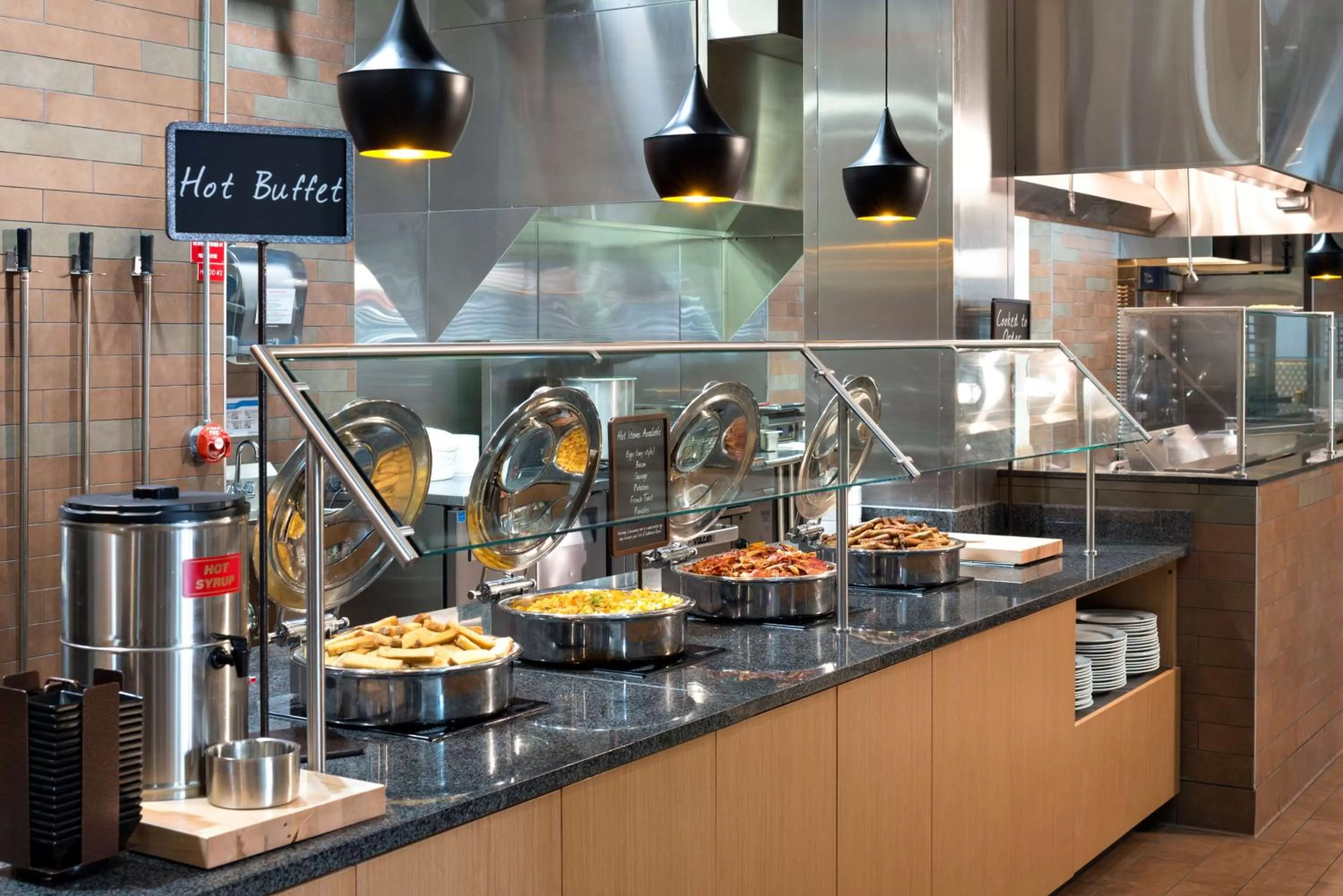 Restaurant/places to eat in Embassy Suites Charlotte/Ayrsley