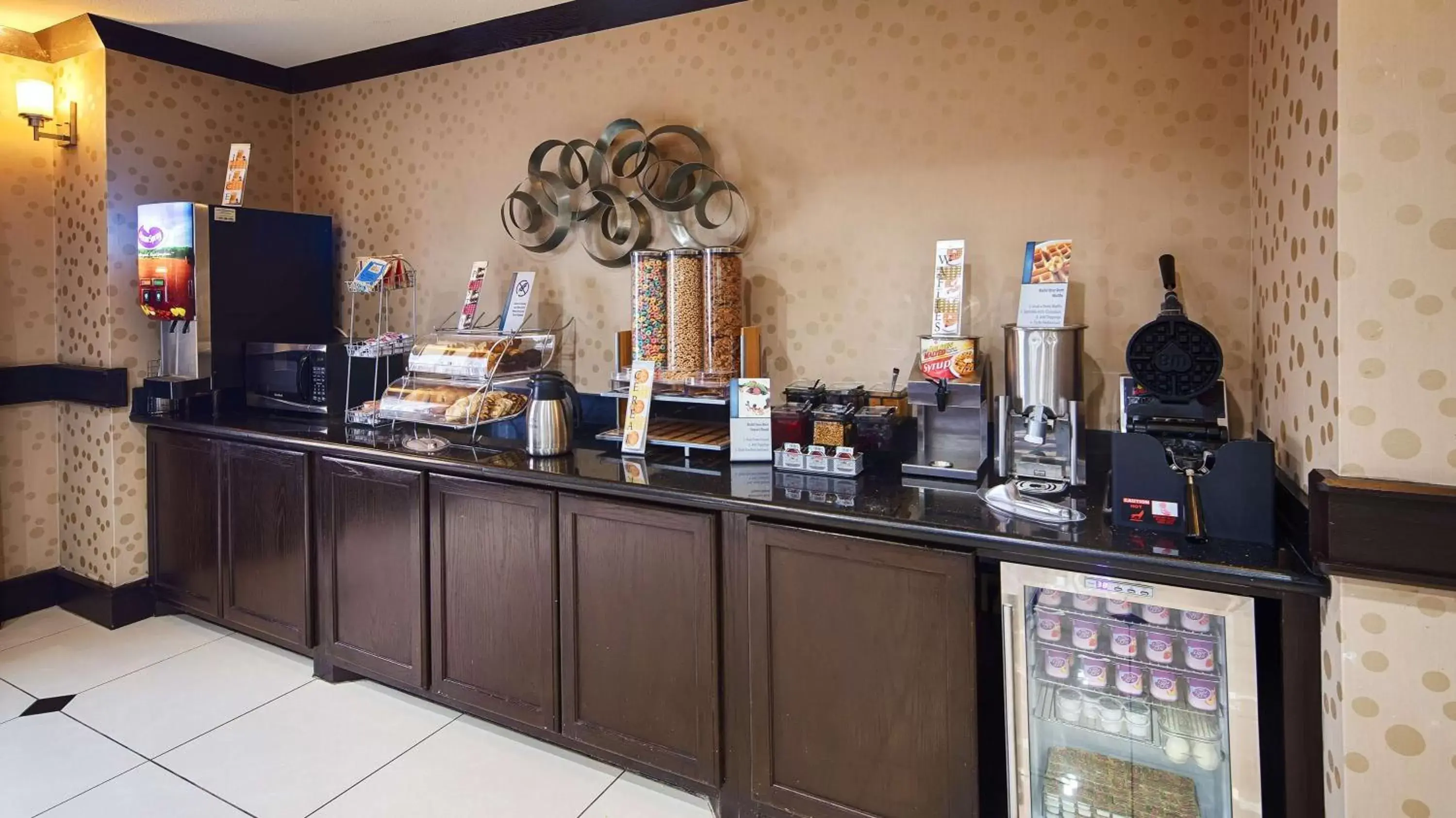 Restaurant/places to eat in Best Western Plus DFW Airport West Euless