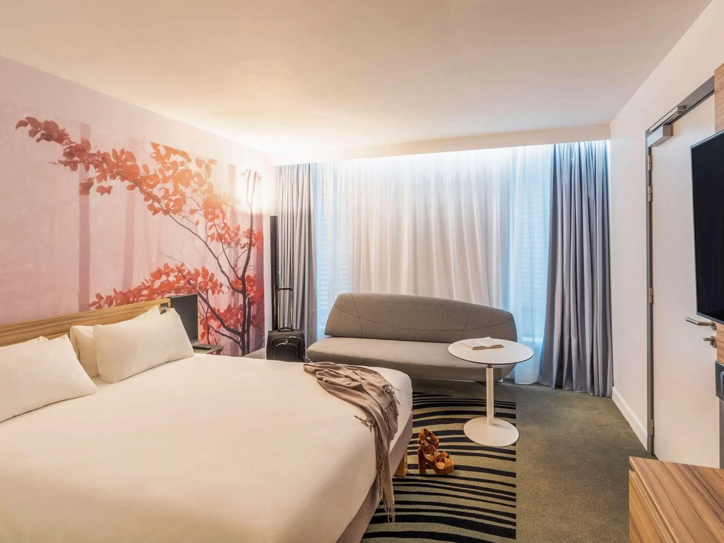 Bedroom, Bed in Novotel Valence Sud