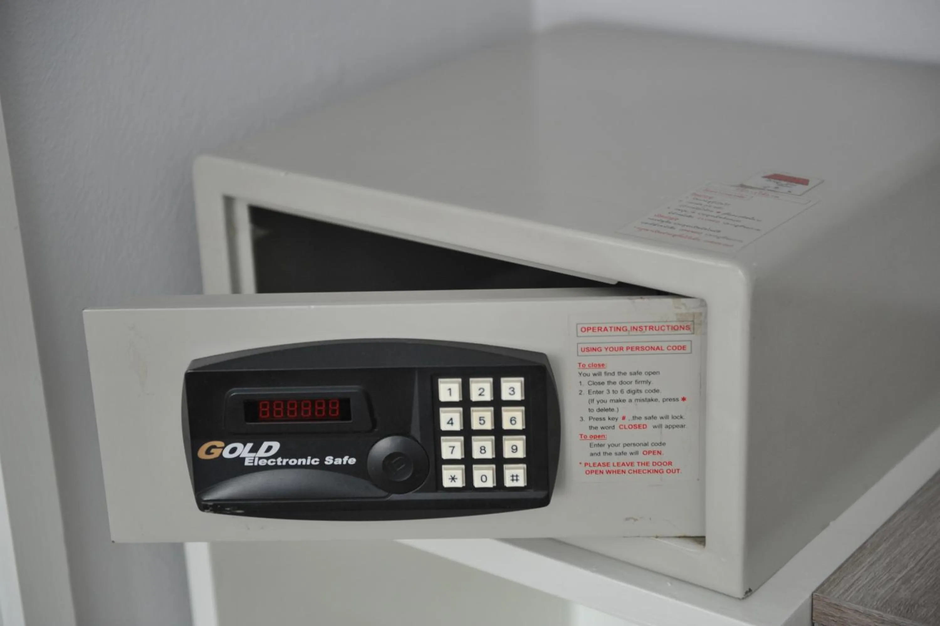 Area and facilities in Drop Inn Bangkok