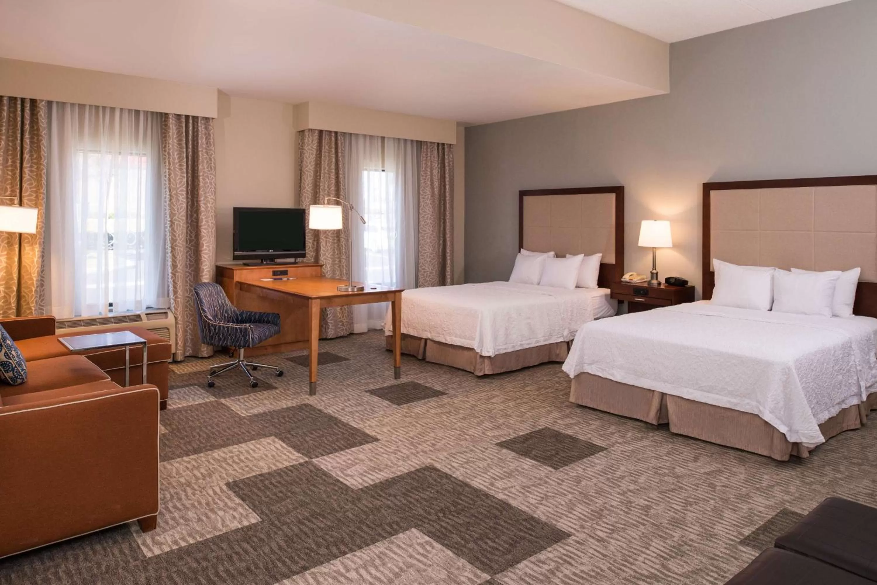 Bedroom, Bed in Hampton Inn and Suites Schertz