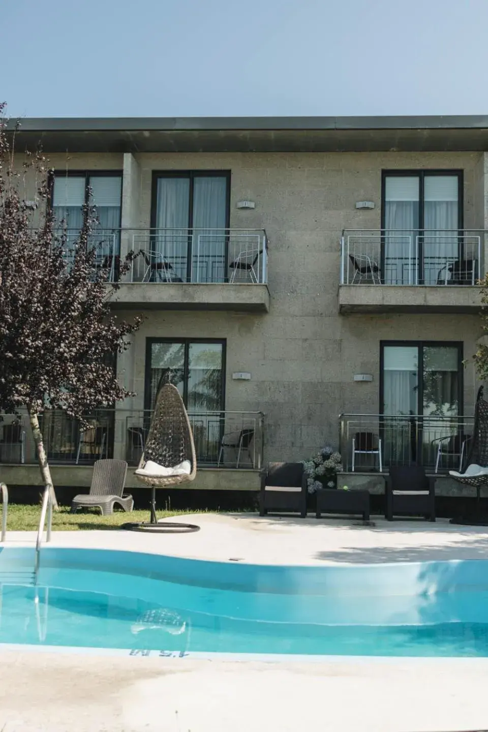 Swimming pool, Property Building in Hotel Peregrina