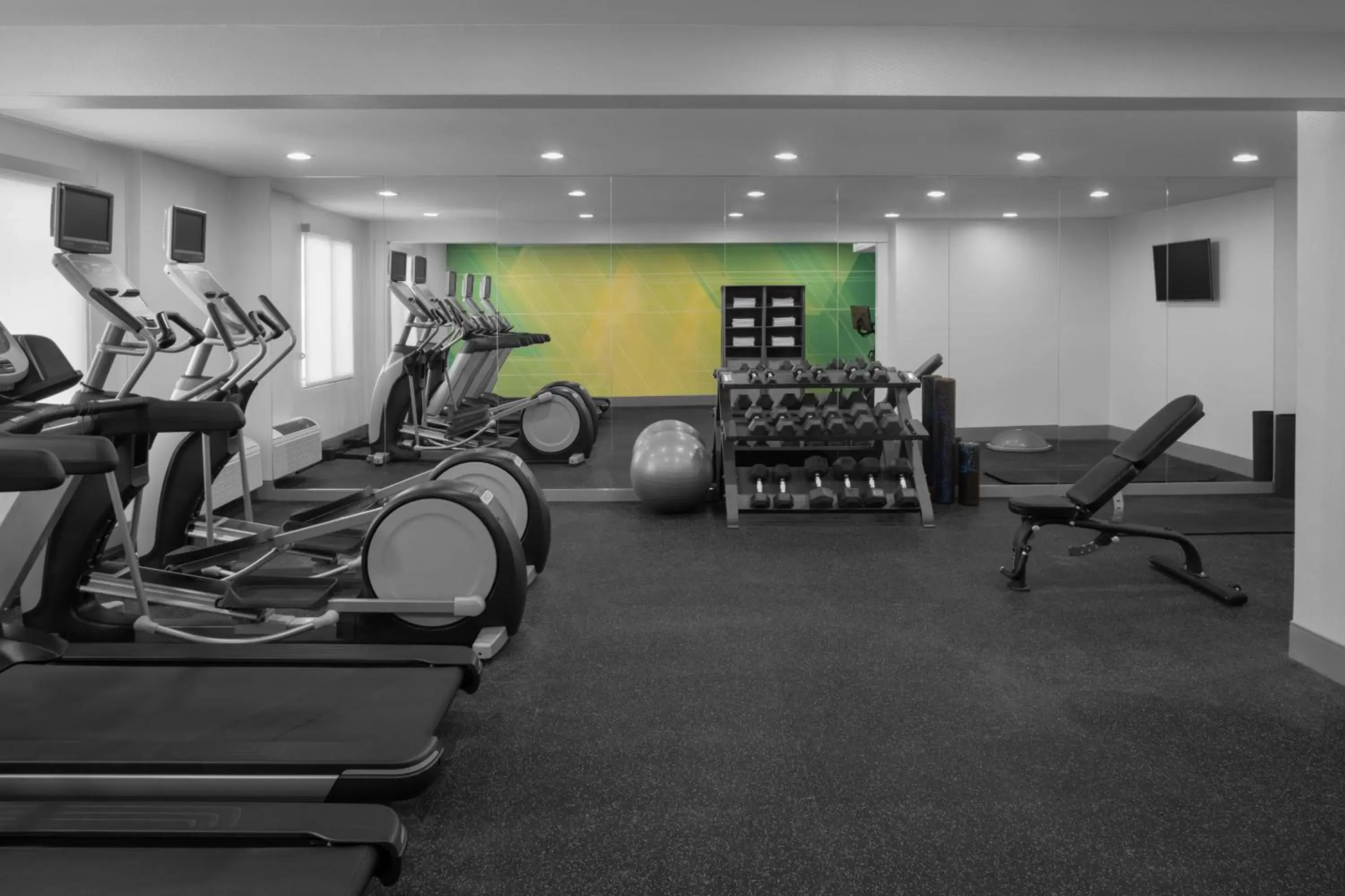Fitness centre/facilities, Fitness Center/Facilities in Holiday Inn Hasbrouck Heights-Meadowlands, an IHG Hotel