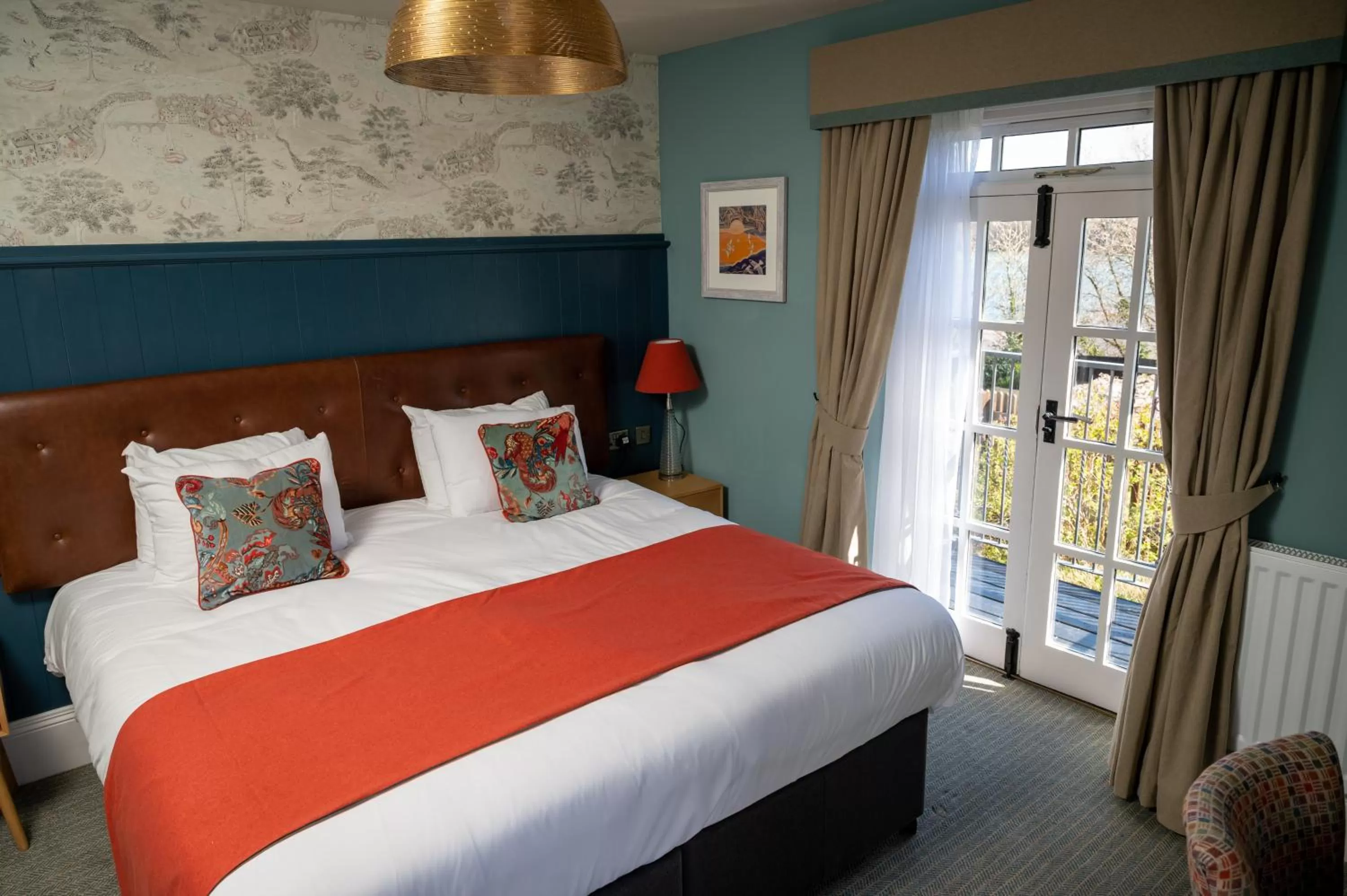 Bedroom, Bed in Victoria Hotel by Chef & Brewer Collection