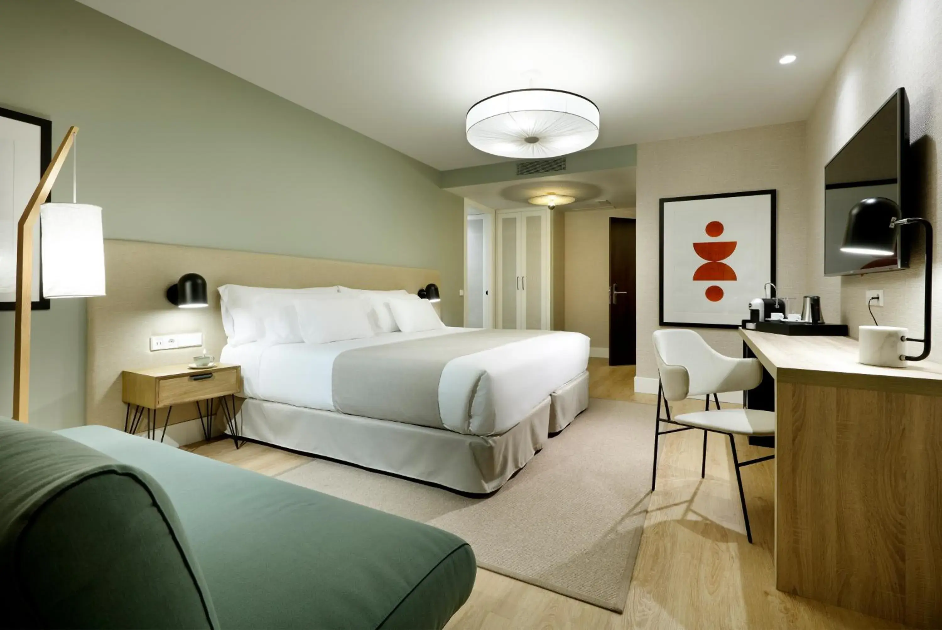 Photo of the whole room, Bed in Barceló Oviedo Cervantes Photo of the whole room, Bed in Barceló Oviedo Cervantes
