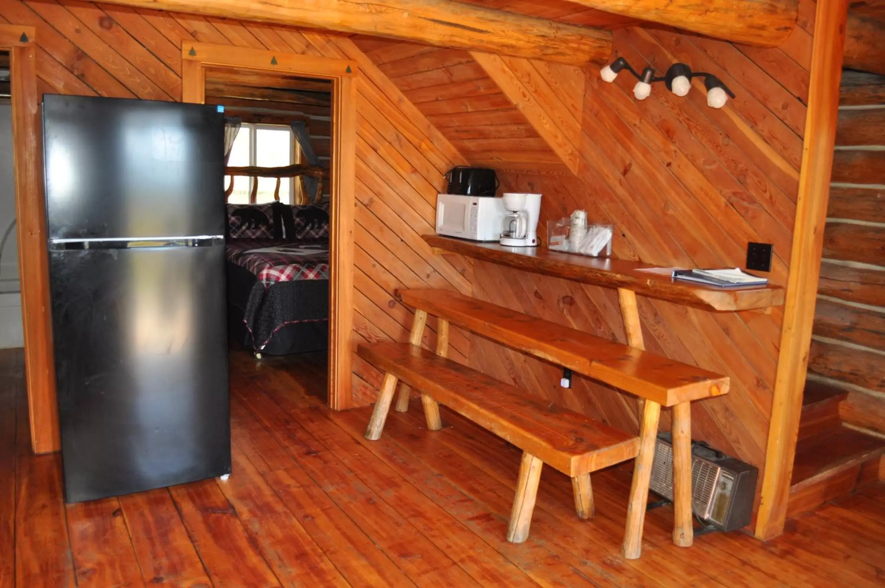 Coffee/tea facilities, Kitchen/Kitchenette in Crooked Creek Guest Ranch