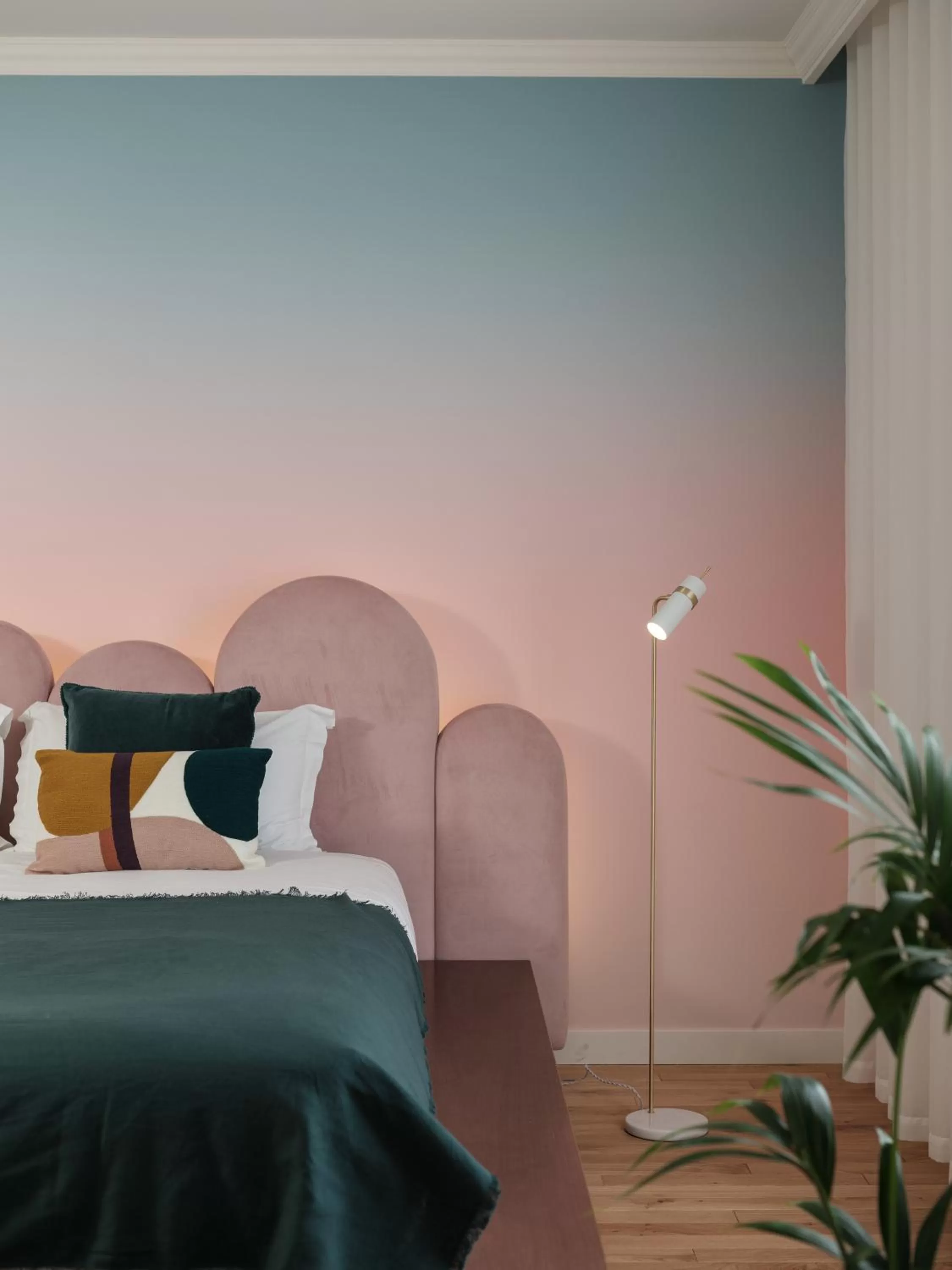 Bedroom, Bed in Seven Hotel Paris