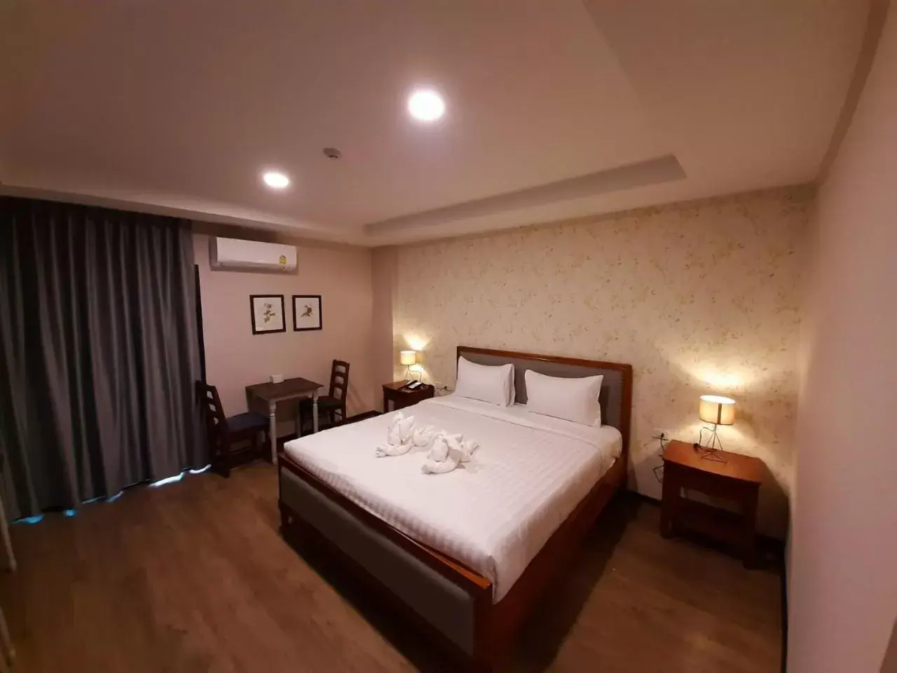 Deluxe King Room in J.P.GRAND HOTEL Deluxe King Room in J.P.GRAND HOTEL