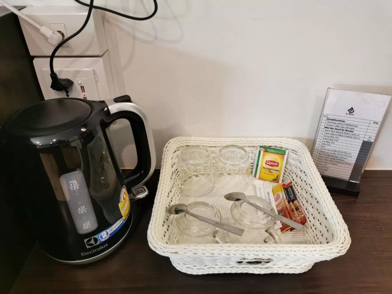 Coffee/tea facilities in Hotel De Wualai